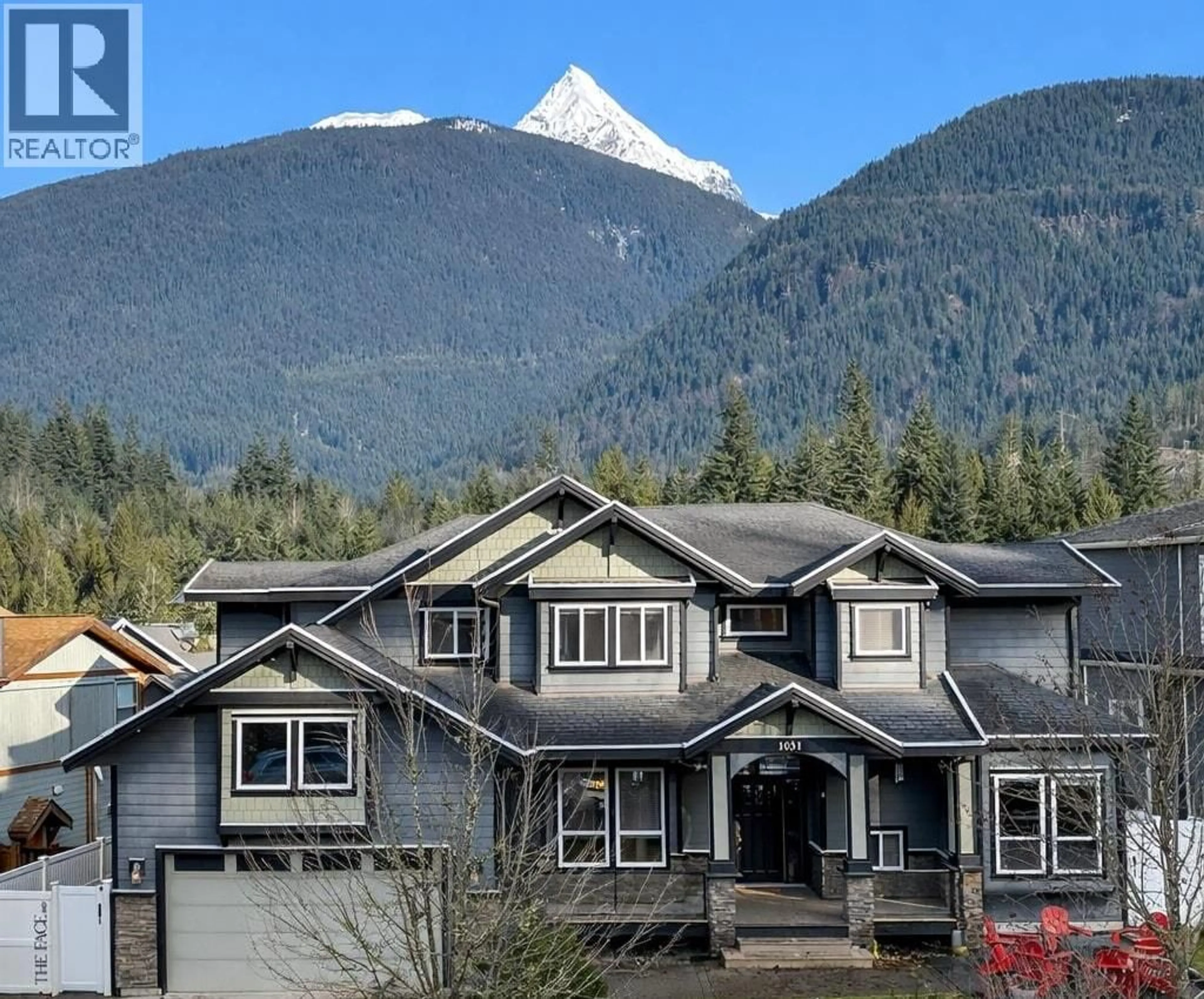 Unknown for 1031 JAY CRESCENT, Squamish British Columbia V8B0P2