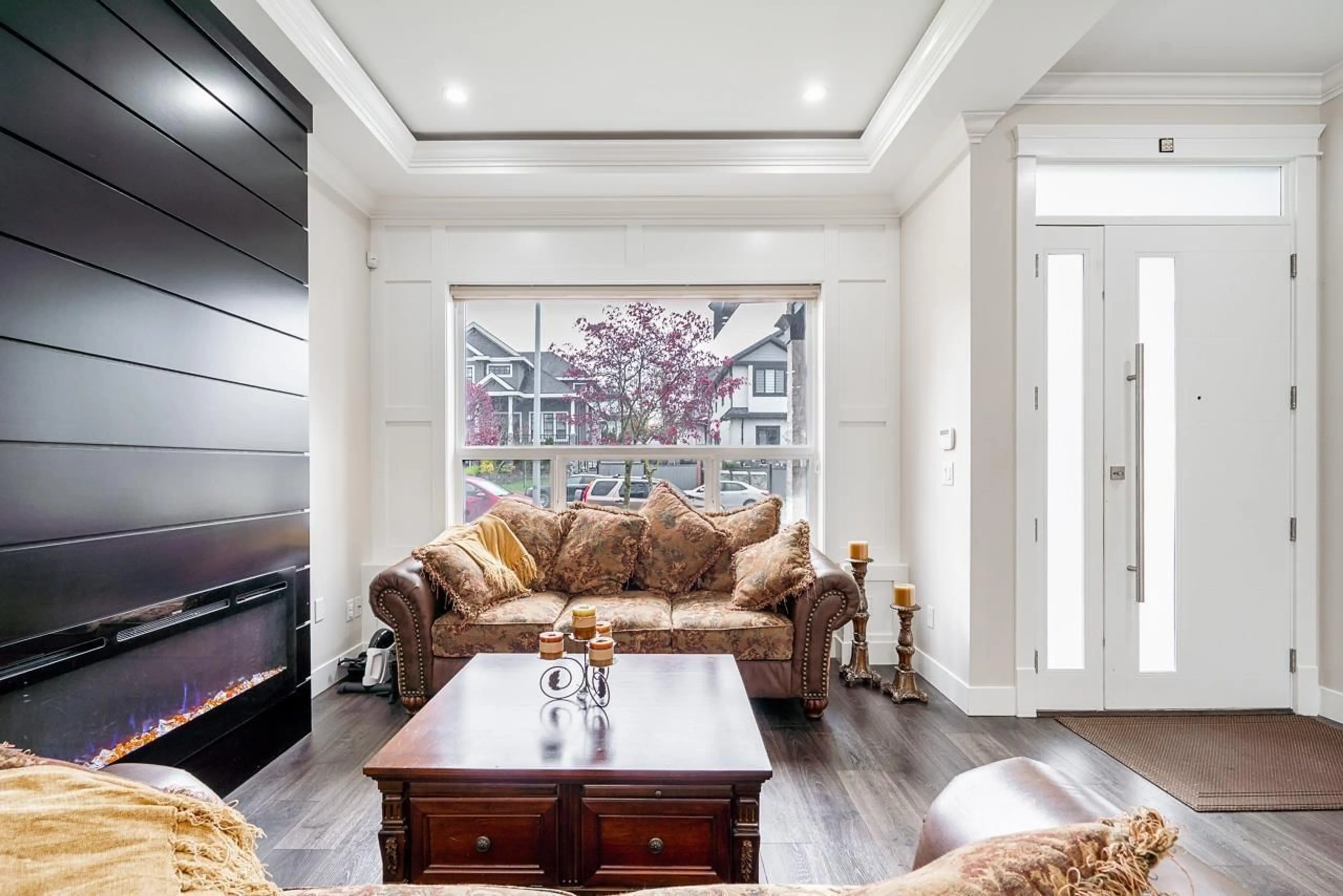 Living room with furniture, unknown for 7719 155 STREET, Surrey British Columbia V3S1C2