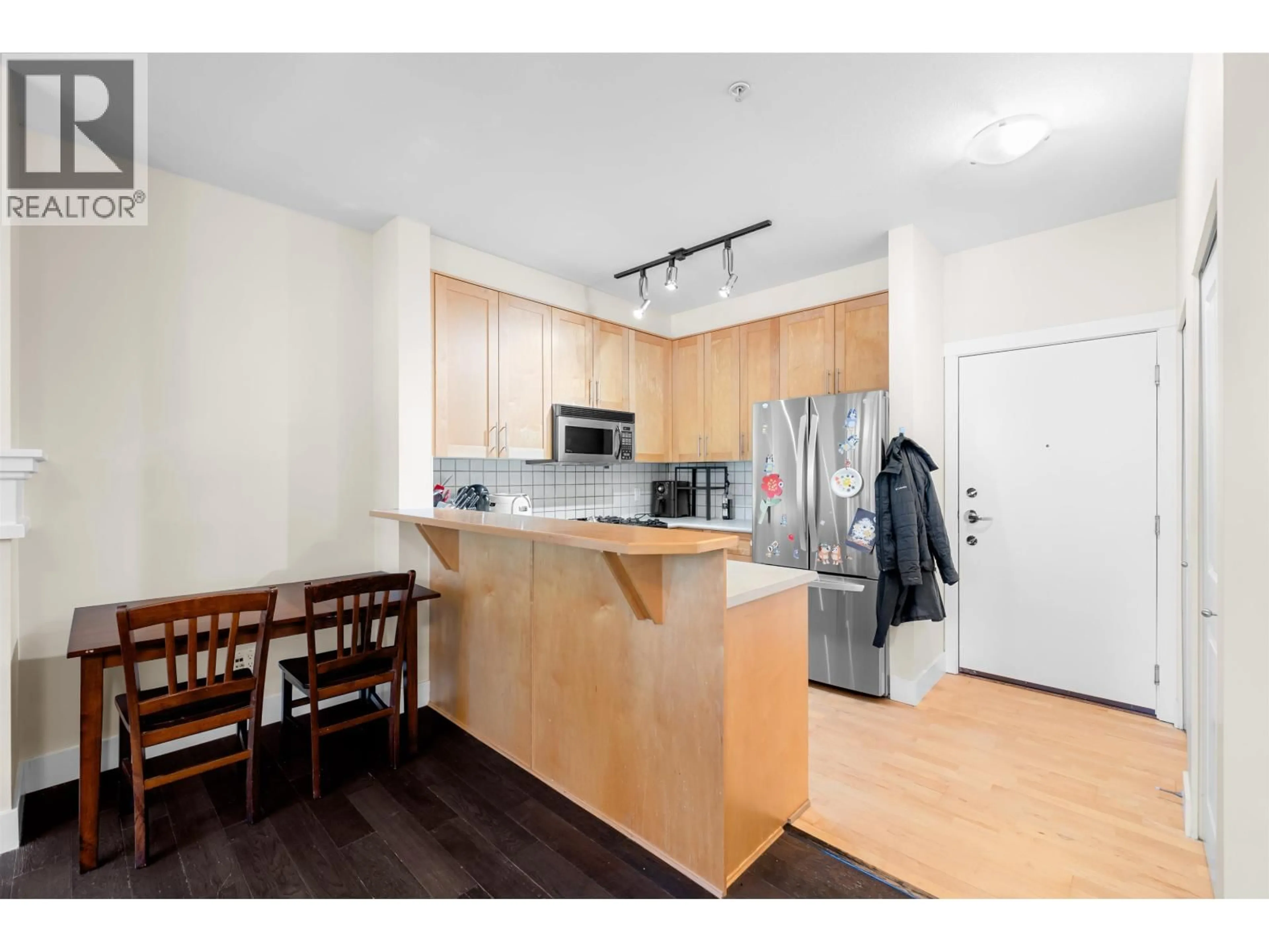 Standard kitchen, wood/laminate floor for 1217 - 4655 VALLEY DRIVE, Vancouver British Columbia V6J5L7