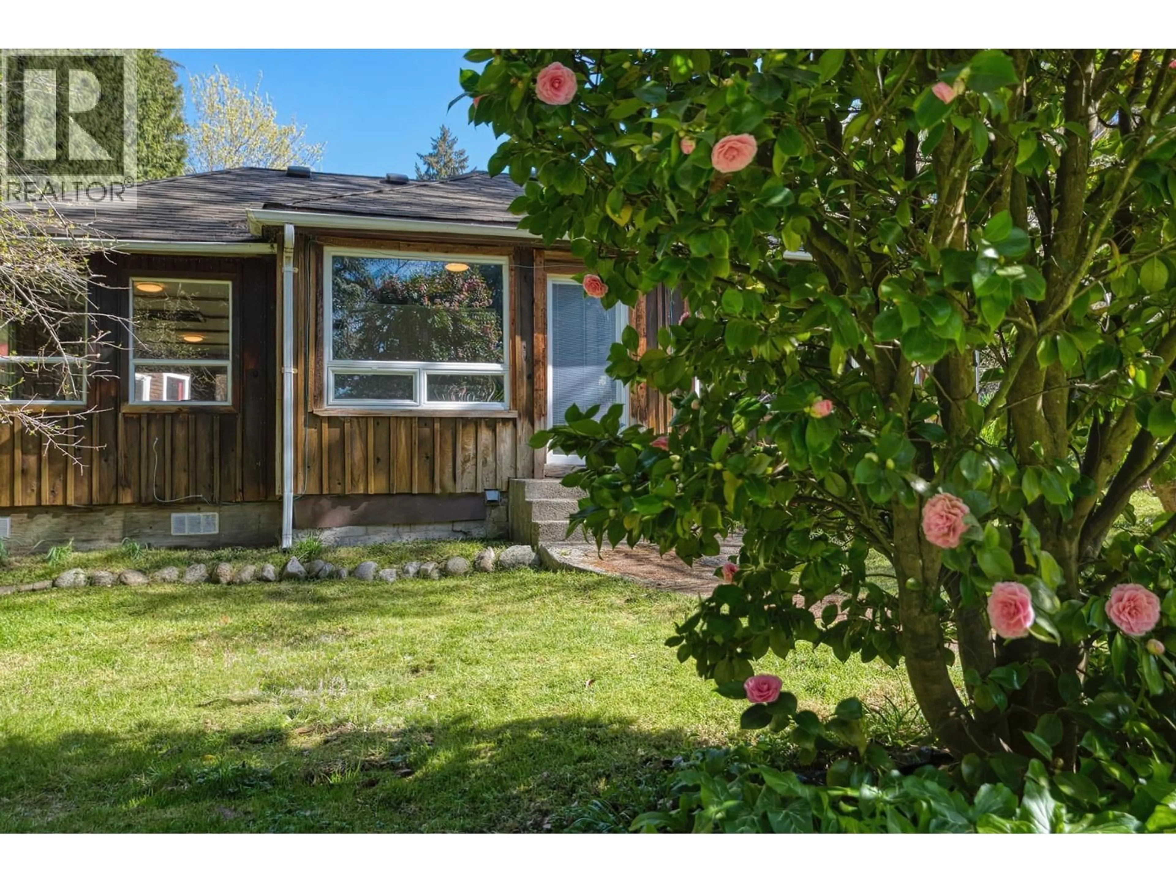 Unknown for 8200 REDROOFFS ROAD, Halfmoon Bay British Columbia V7Z1E2