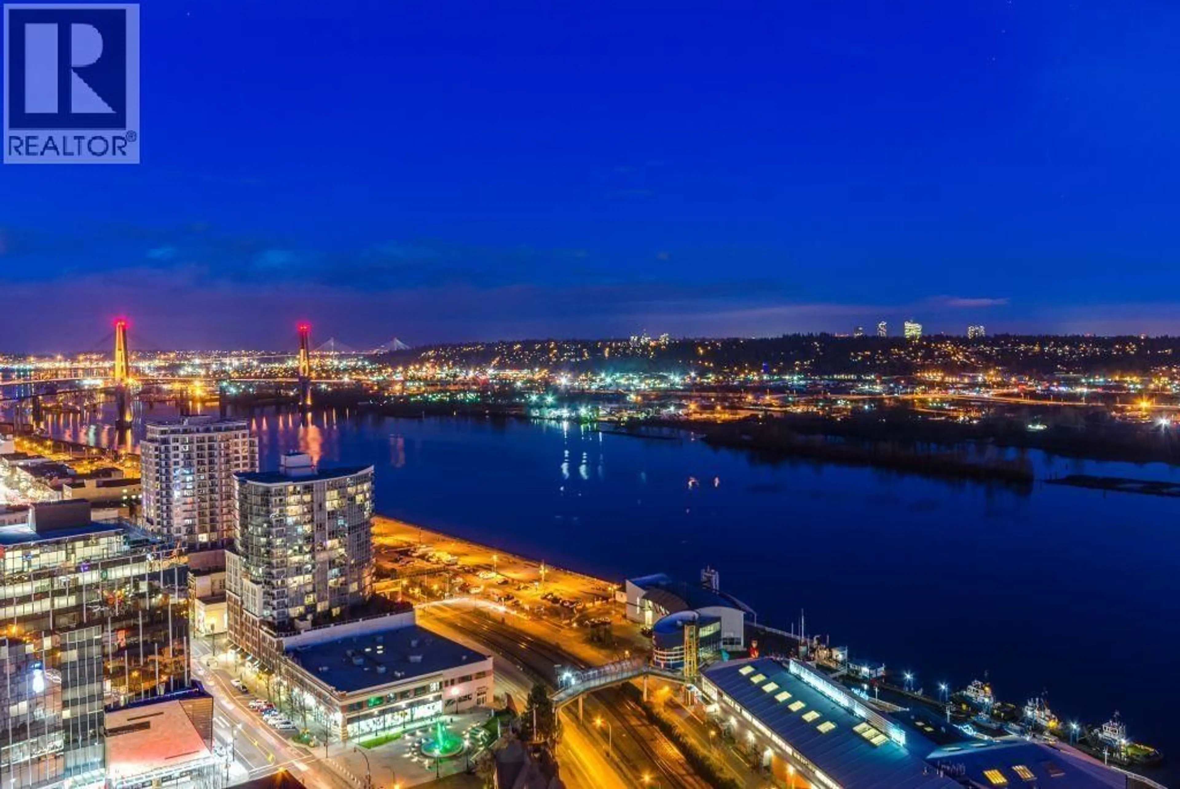 A pic from outside/outdoor area/front of a property/back of a property/a pic from drone, water/lake/river/ocean view for 3503 - 888 CARNARVON STREET, New Westminster British Columbia V3M0C6