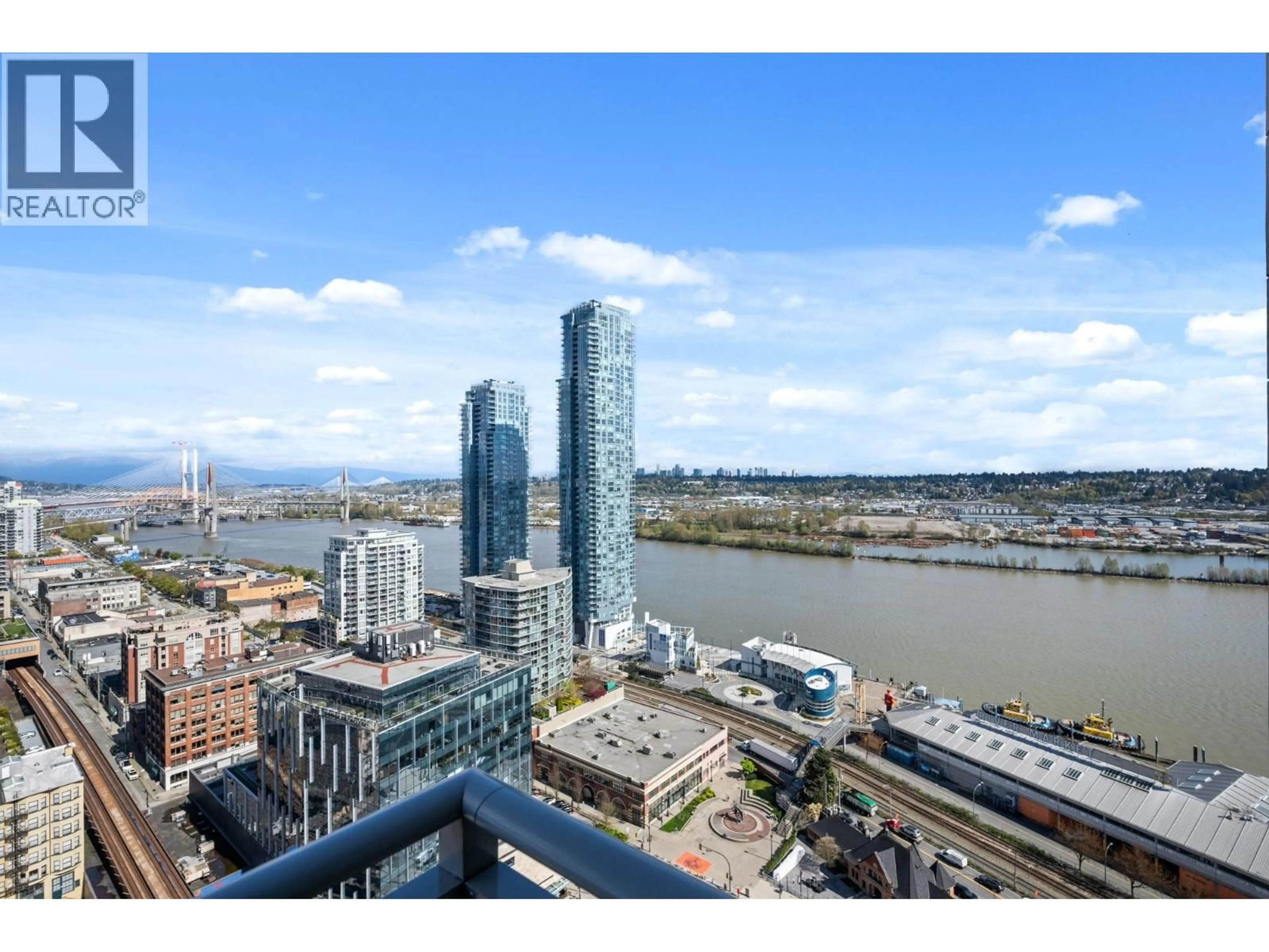 A pic from outside/outdoor area/front of a property/back of a property/a pic from drone, water/lake/river/ocean view for 3503 - 888 CARNARVON STREET, New Westminster British Columbia V3M0C6