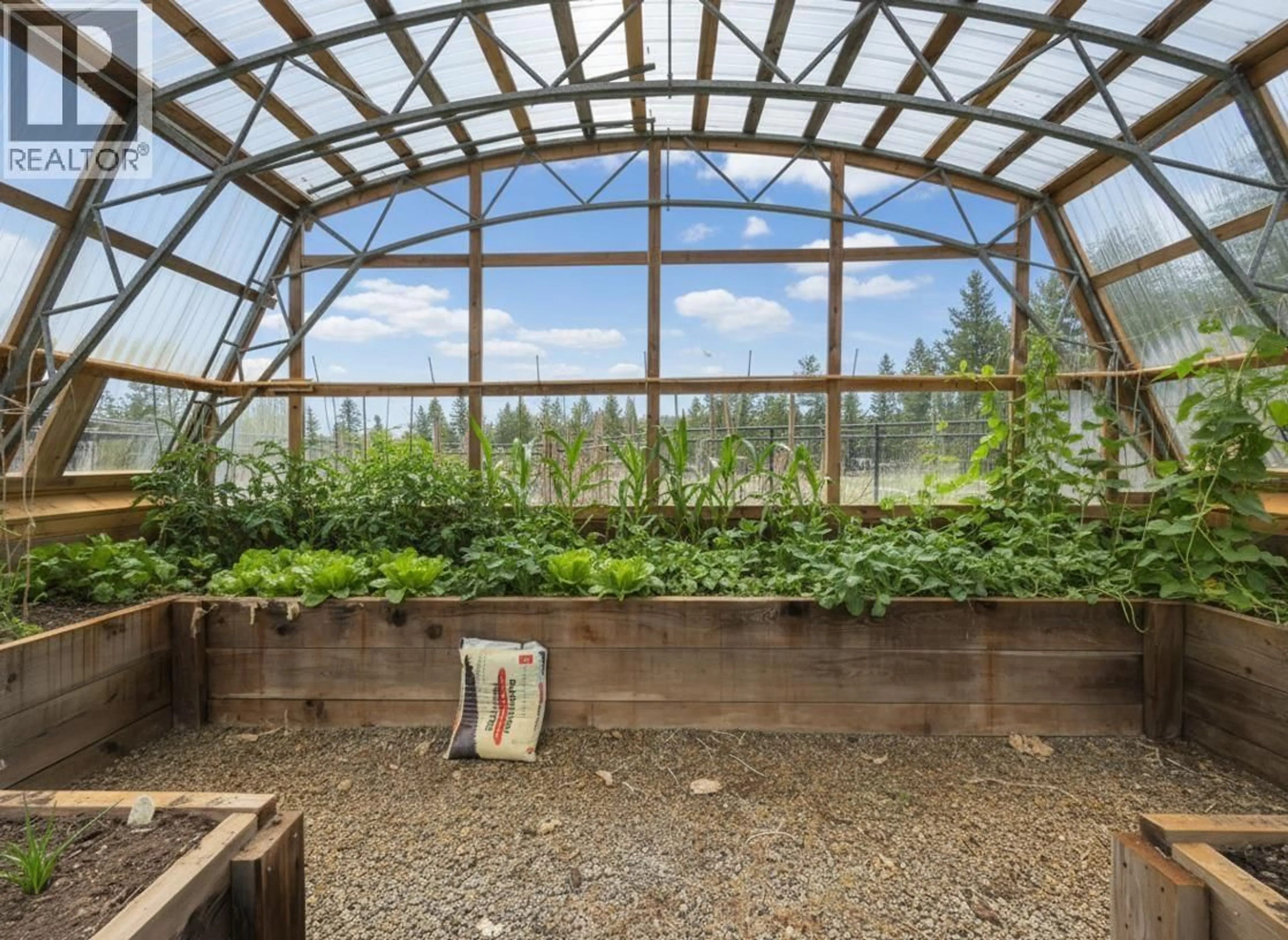 Patio, forest/trees view for 2645 MISTY CRESCENT, Williams Lake British Columbia V2G4W9