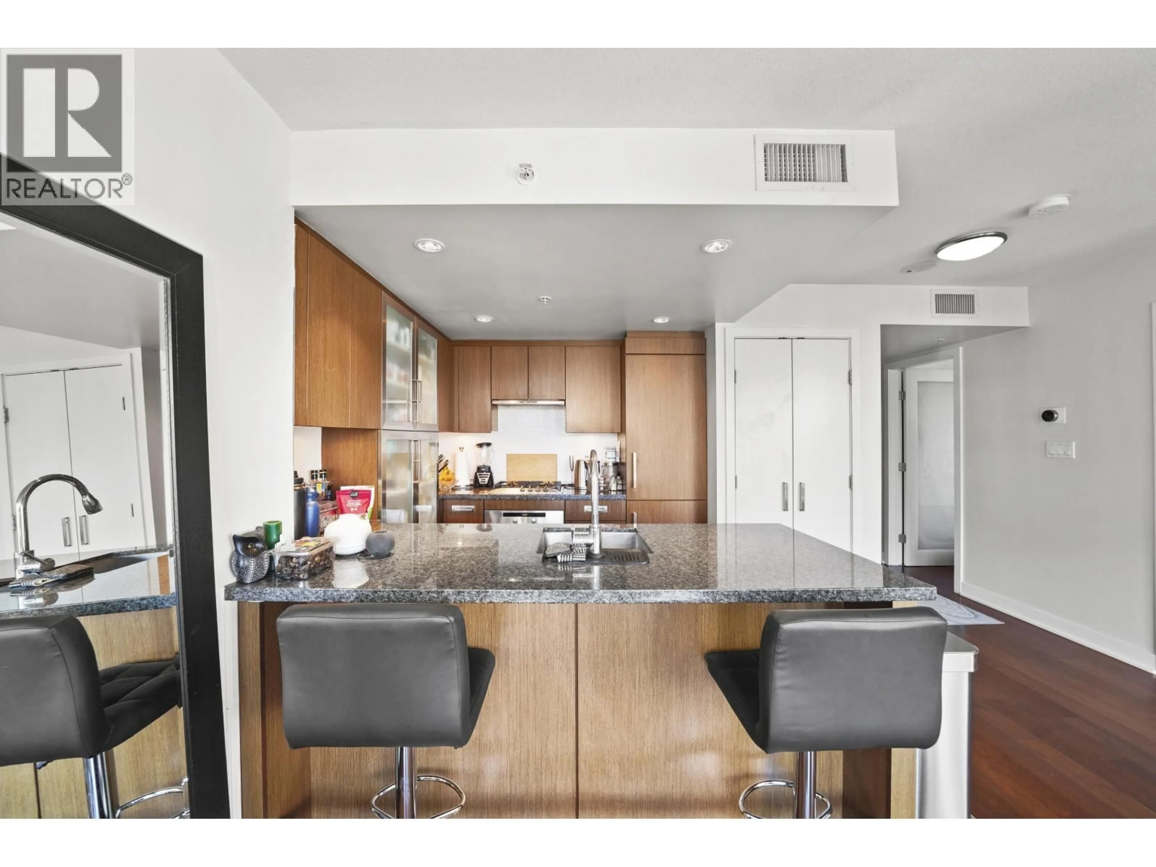 Open concept kitchen, unknown for 1708 - 1055 RICHARDS STREET, Vancouver British Columbia V6B0C2