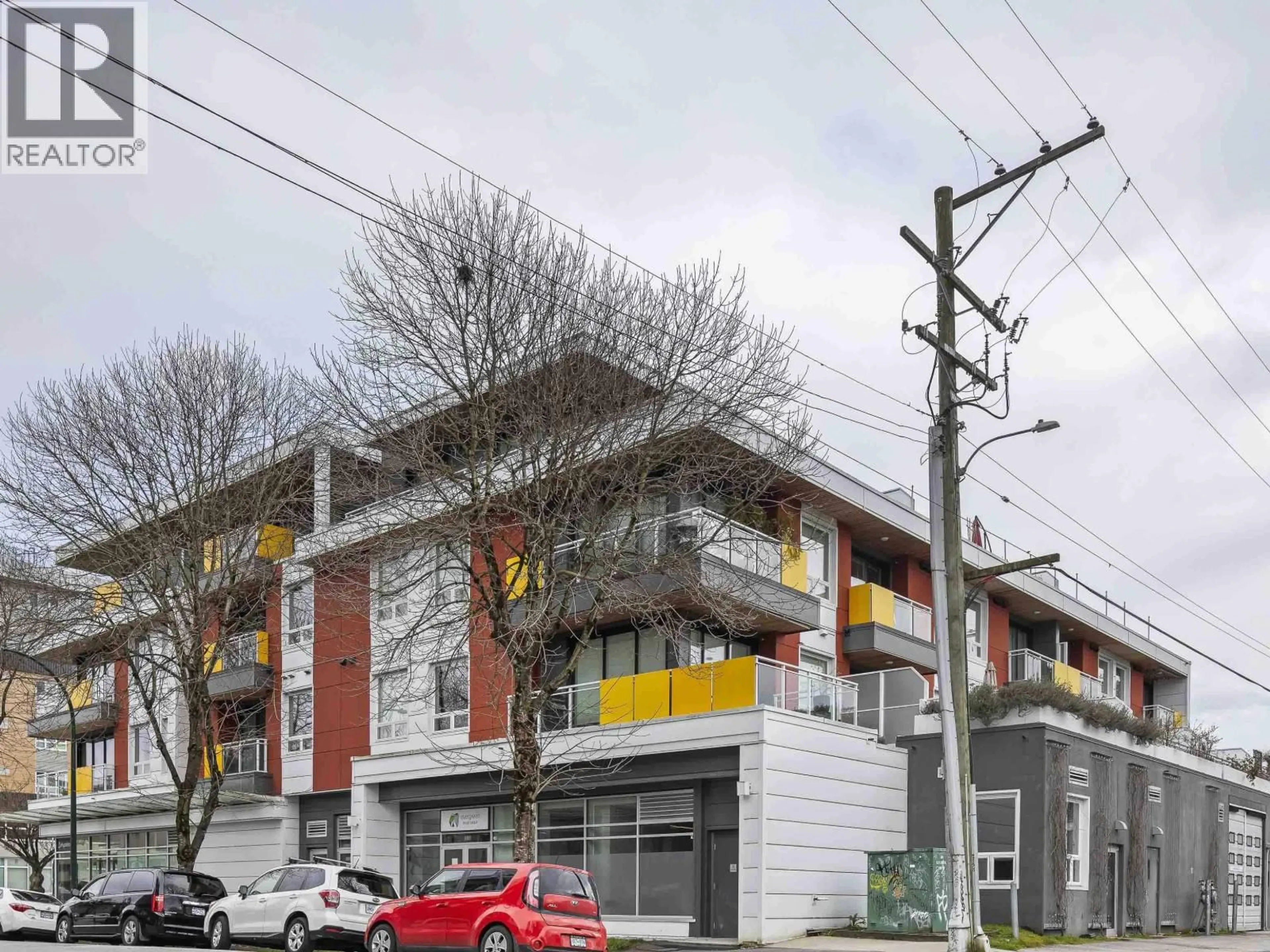 Unknown for 302 - 688 19 AVENUE, Vancouver British Columbia V5V1K2