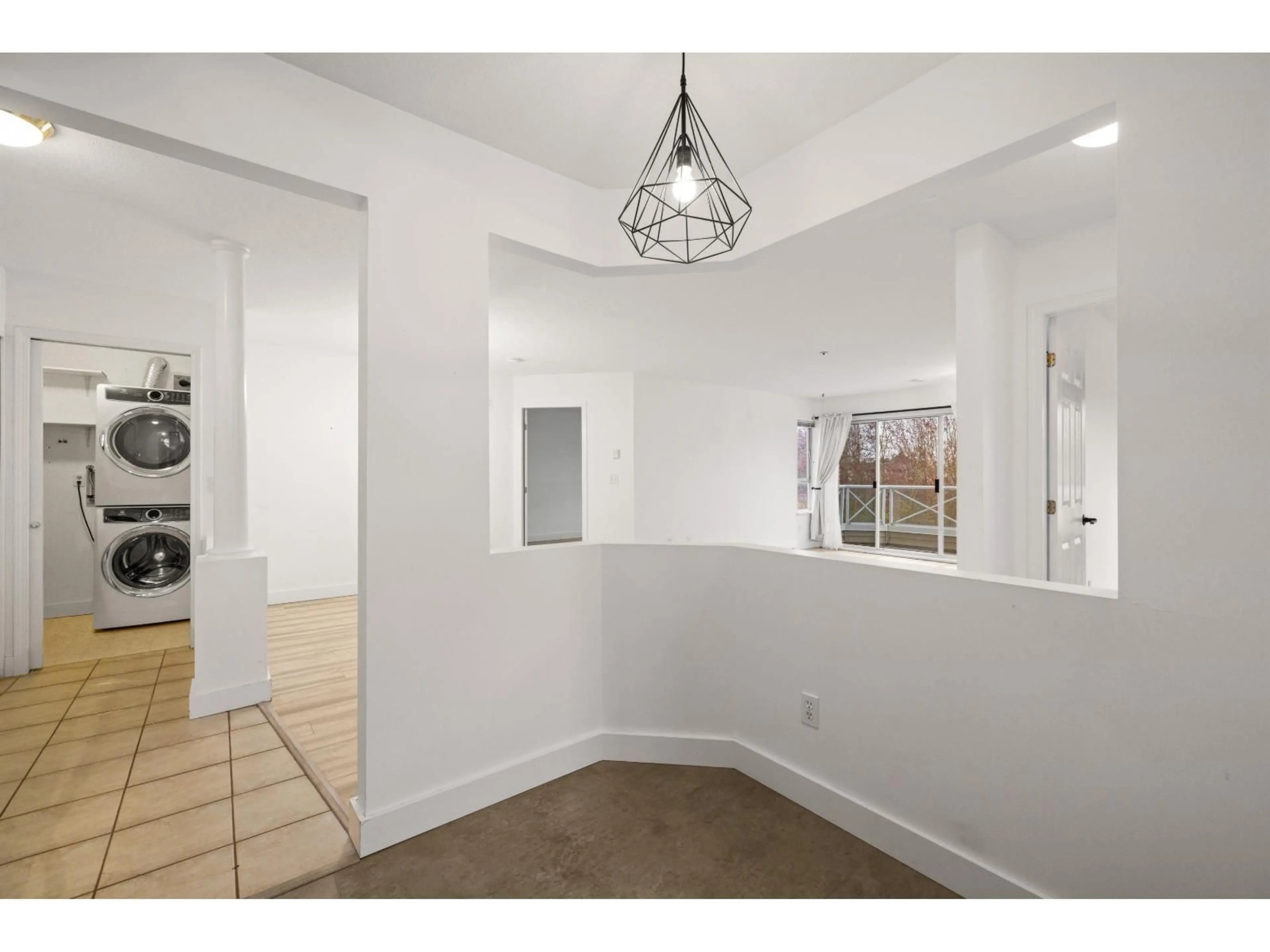 Unknown for 302 - 5556 201A STREET, Langley British Columbia V3A8K5