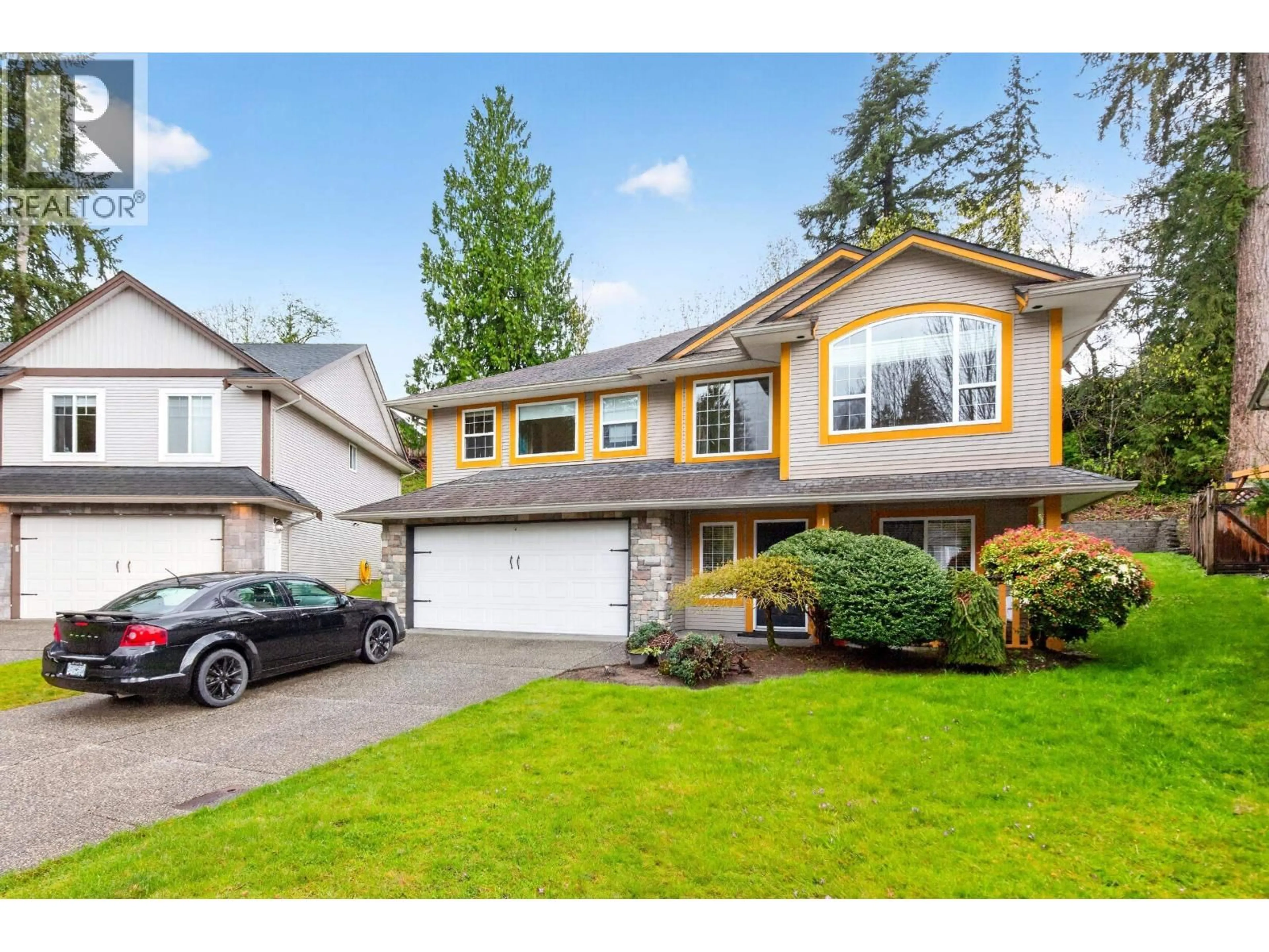 Home with vinyl exterior material, street for 11561 238A STREET, Maple Ridge British Columbia V2W2A9