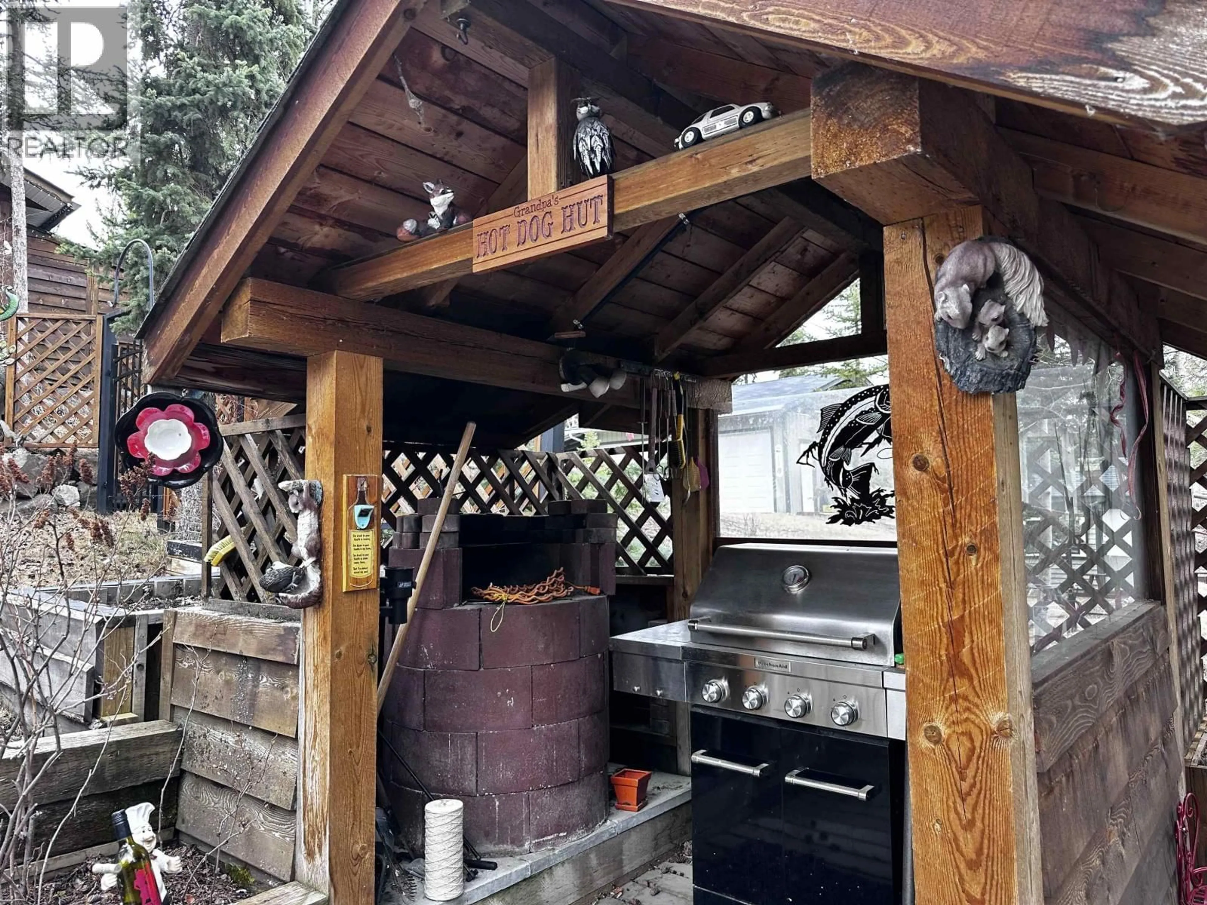 Rustic kitchen, unknown for 6361 MOOSE POINT DRIVE, 100 Mile House British Columbia V0K2K1