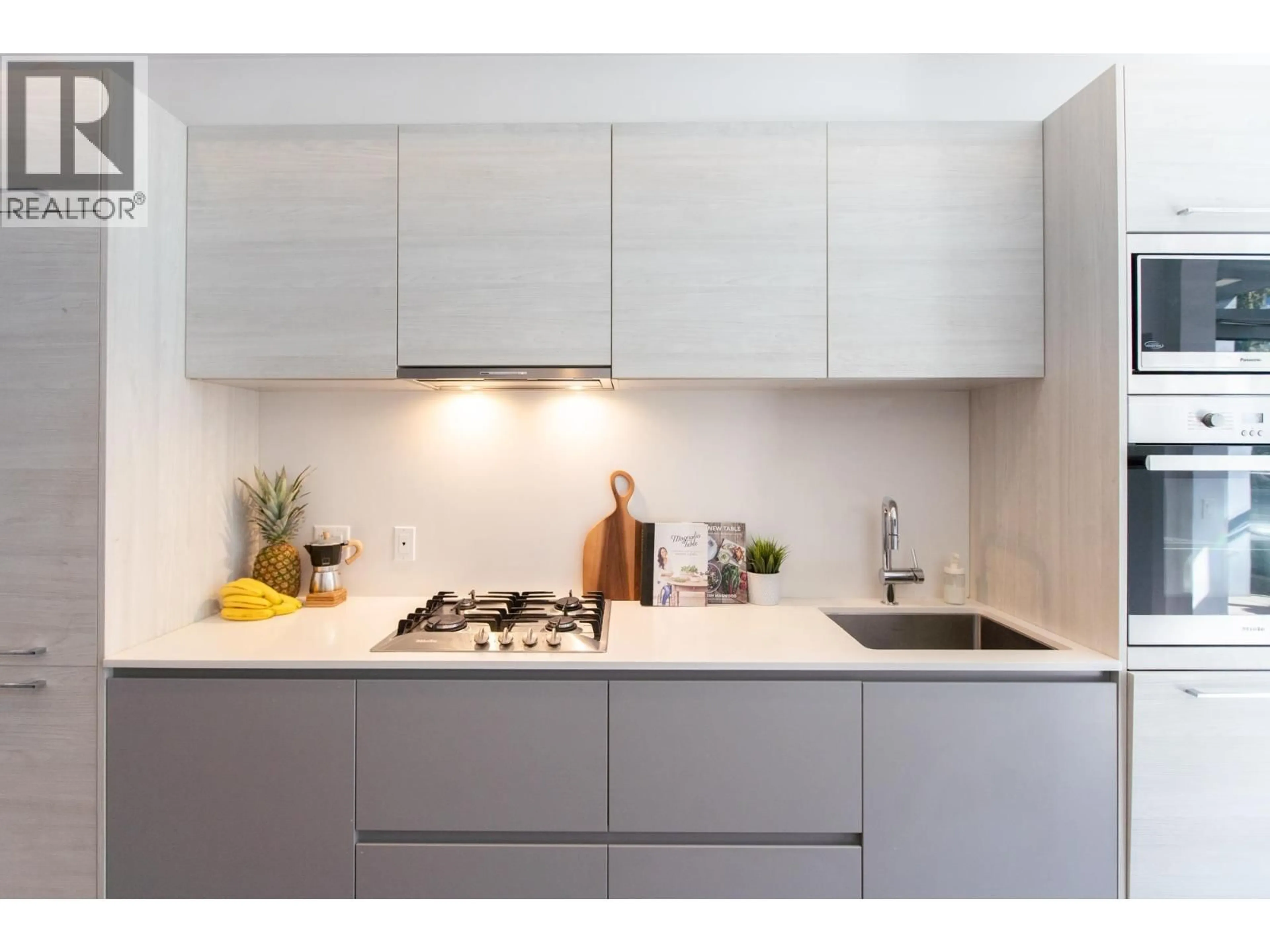 Standard kitchen, unknown for 106 - 523 KING EDWARD AVENUE, Vancouver British Columbia V5Z0J3