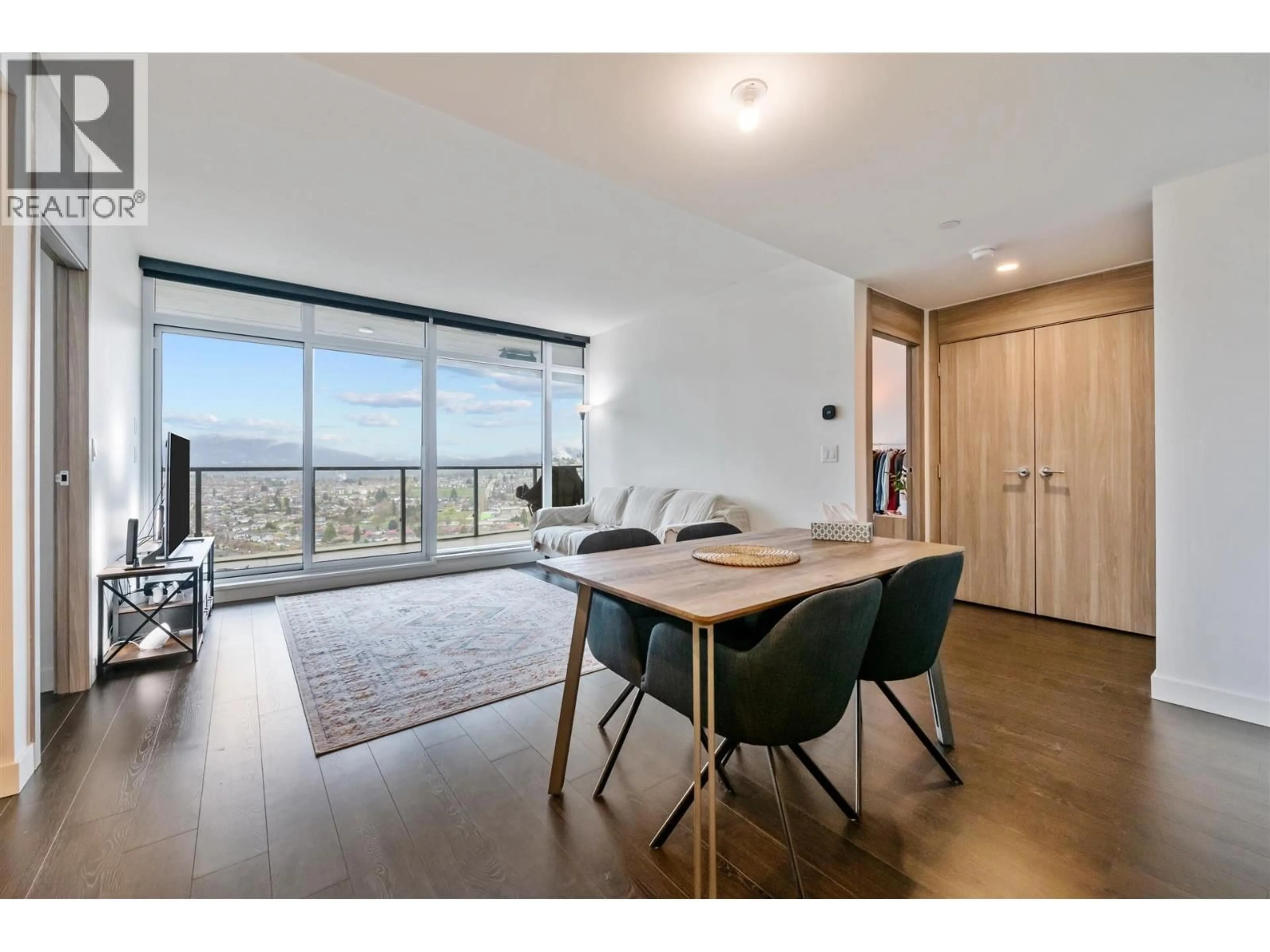 A pic of a room for 3803 - 4880 LOUGHEED HIGHWAY, Burnaby British Columbia V5C0N1