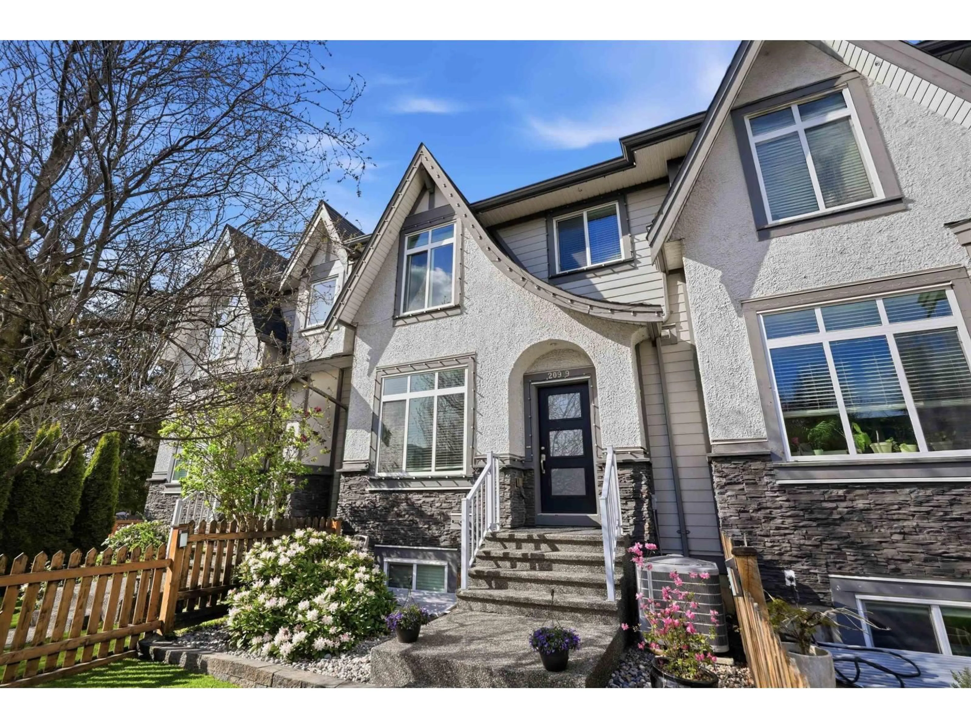 Home with brick exterior material, street for 20919 80 AVENUE, Langley British Columbia V2Y0R3