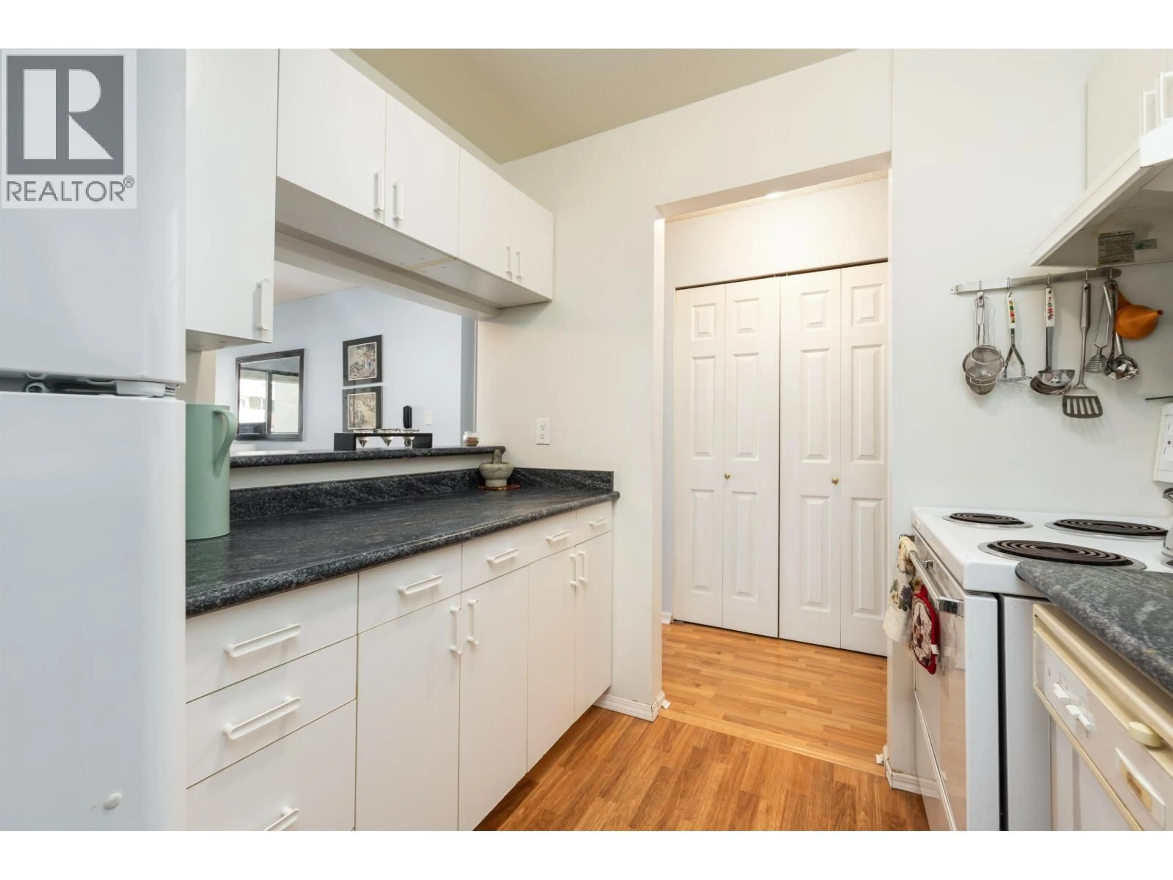 Standard kitchen, unknown for 212 - 8291 PARK ROAD, Richmond British Columbia V6Y1T3