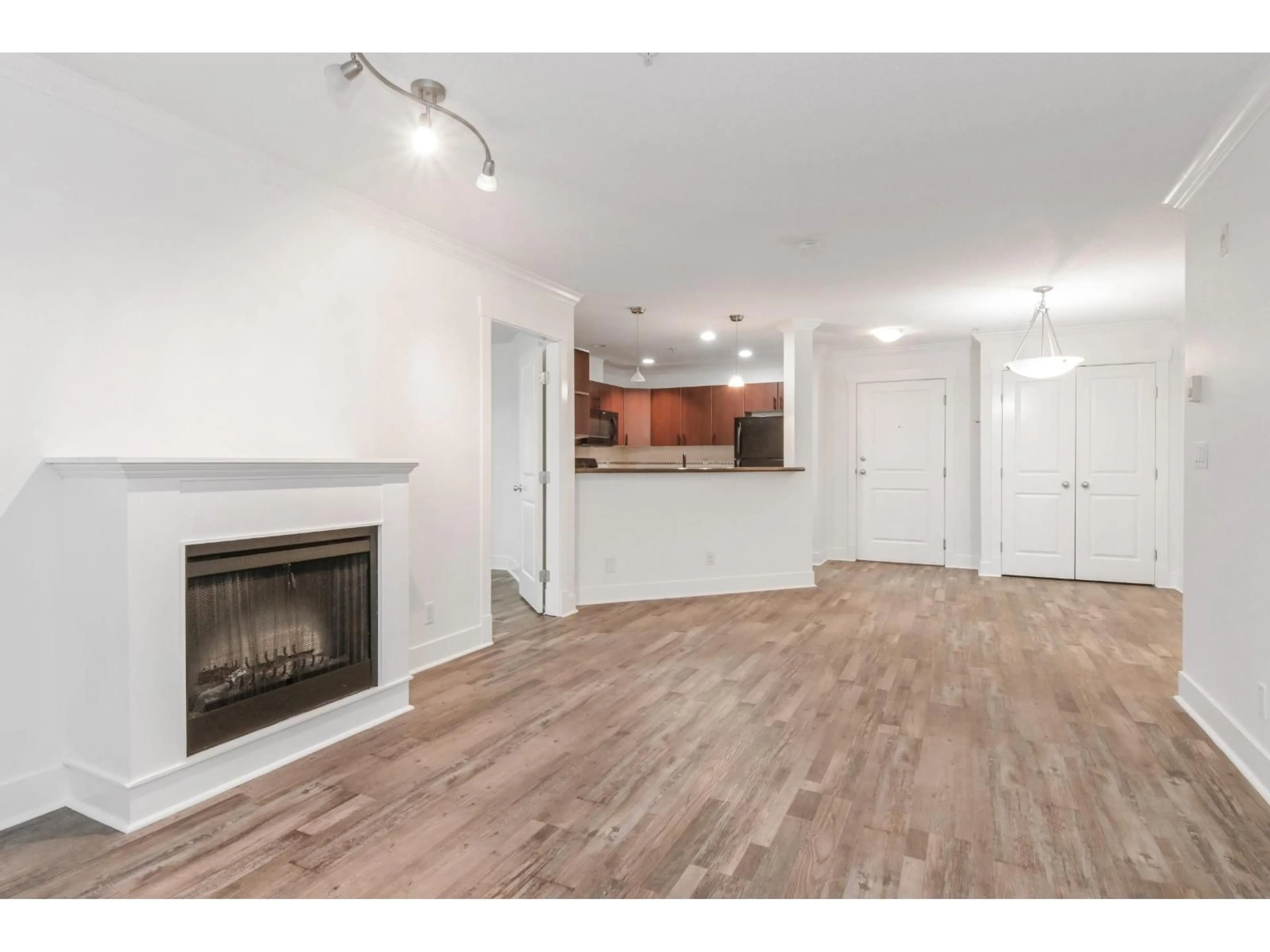 A pic of a room for 310 - 33255 OLD YALE ROAD, Abbotsford British Columbia V2S8R2