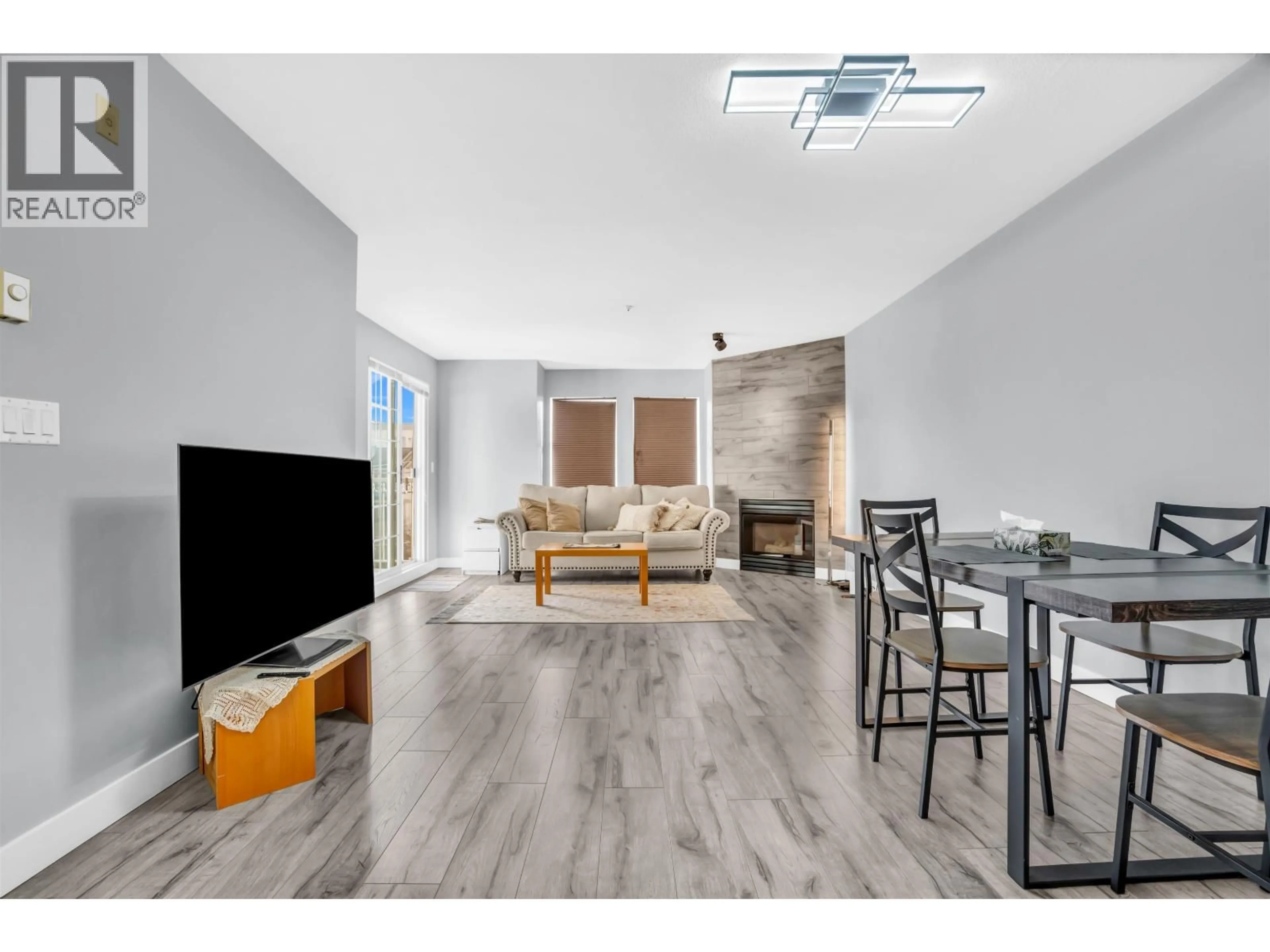 Unknown for 301 - 1655 GRANT AVENUE, Port Coquitlam British Columbia V3B7V1