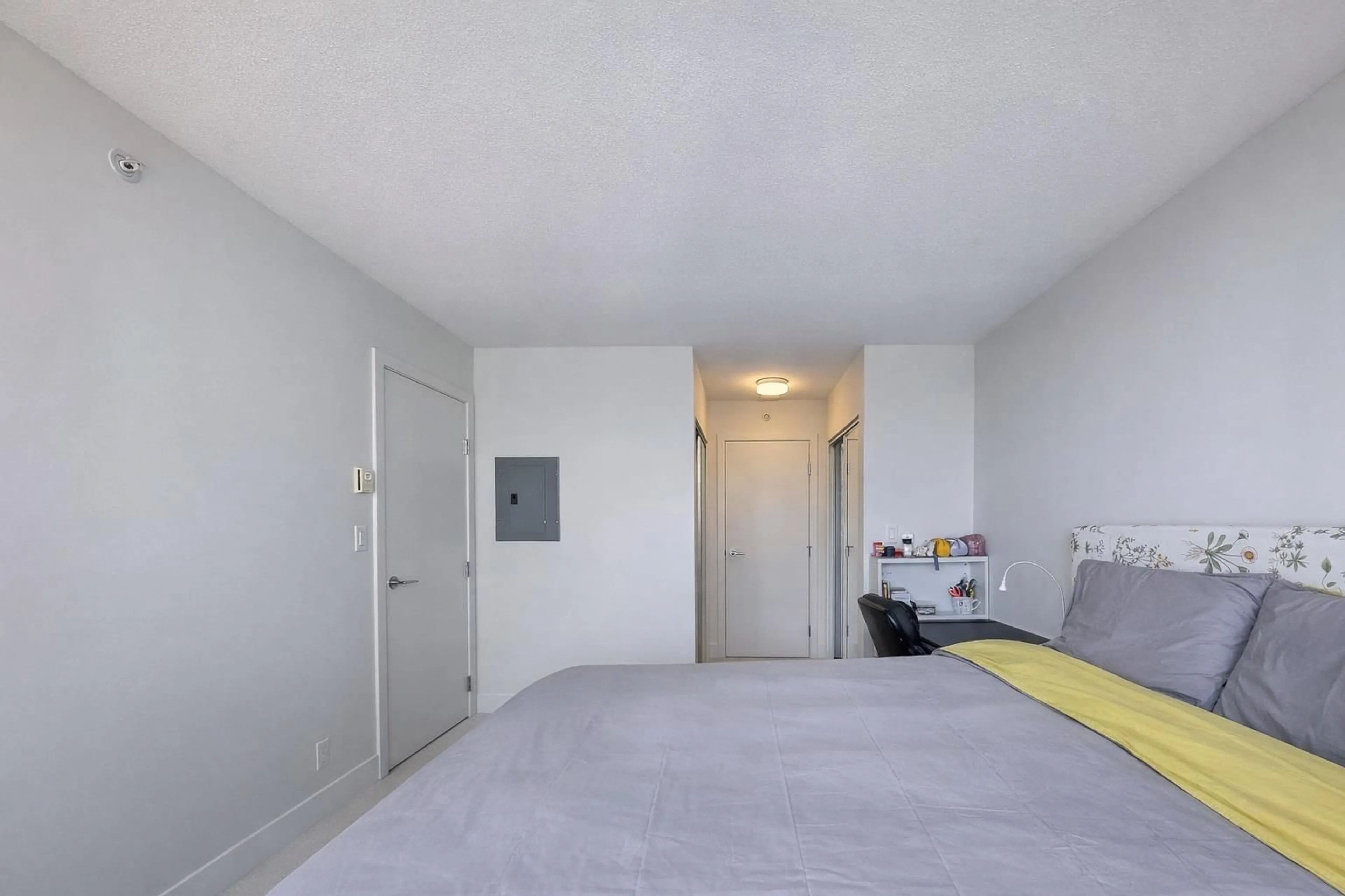 A pic of a room for 1508 - 13325 102A AVENUE, Surrey British Columbia V3T0J5