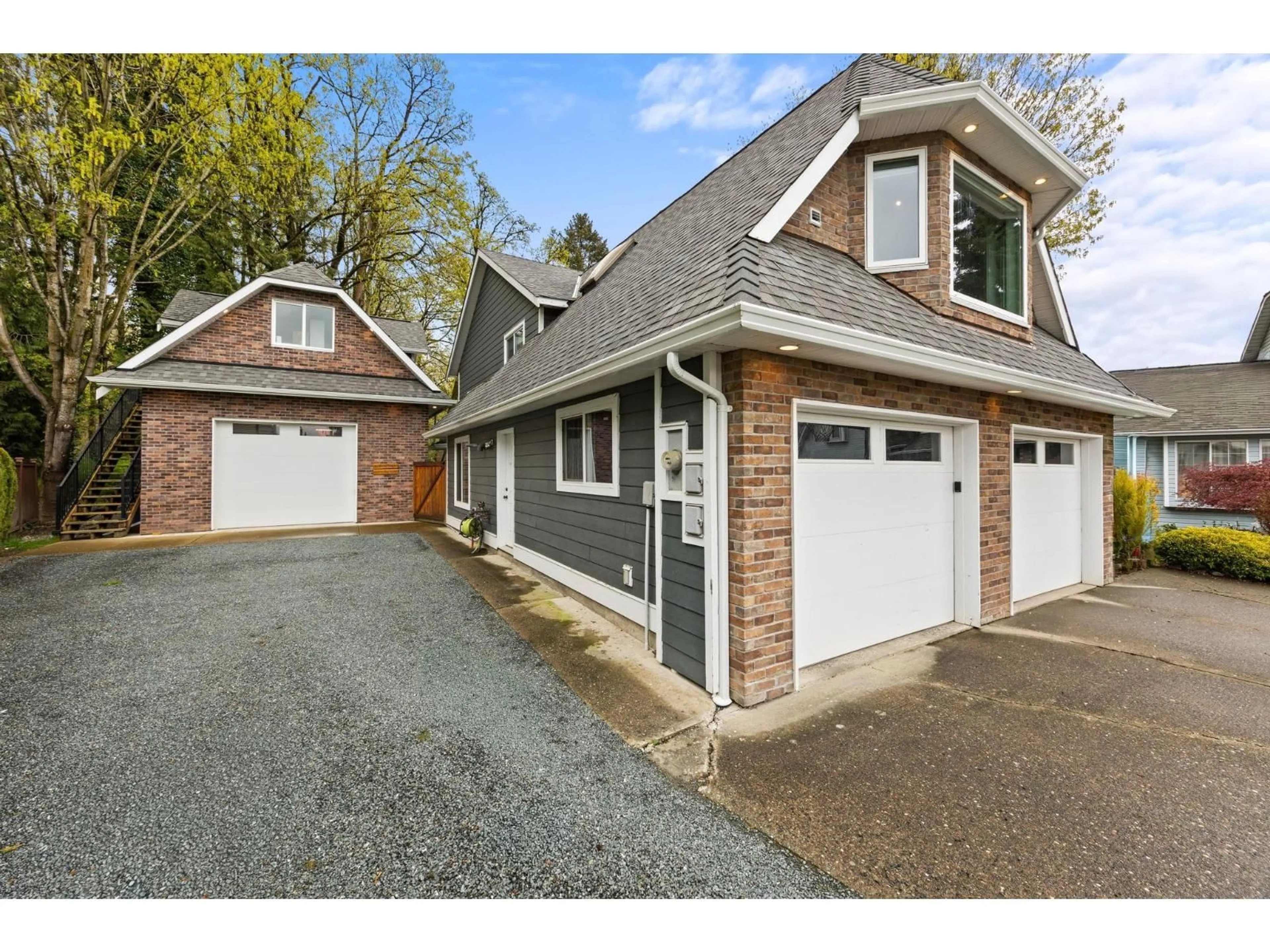 Indoor garage for 9880 GOODALL PLACE, Chilliwack British Columbia V2P7V3