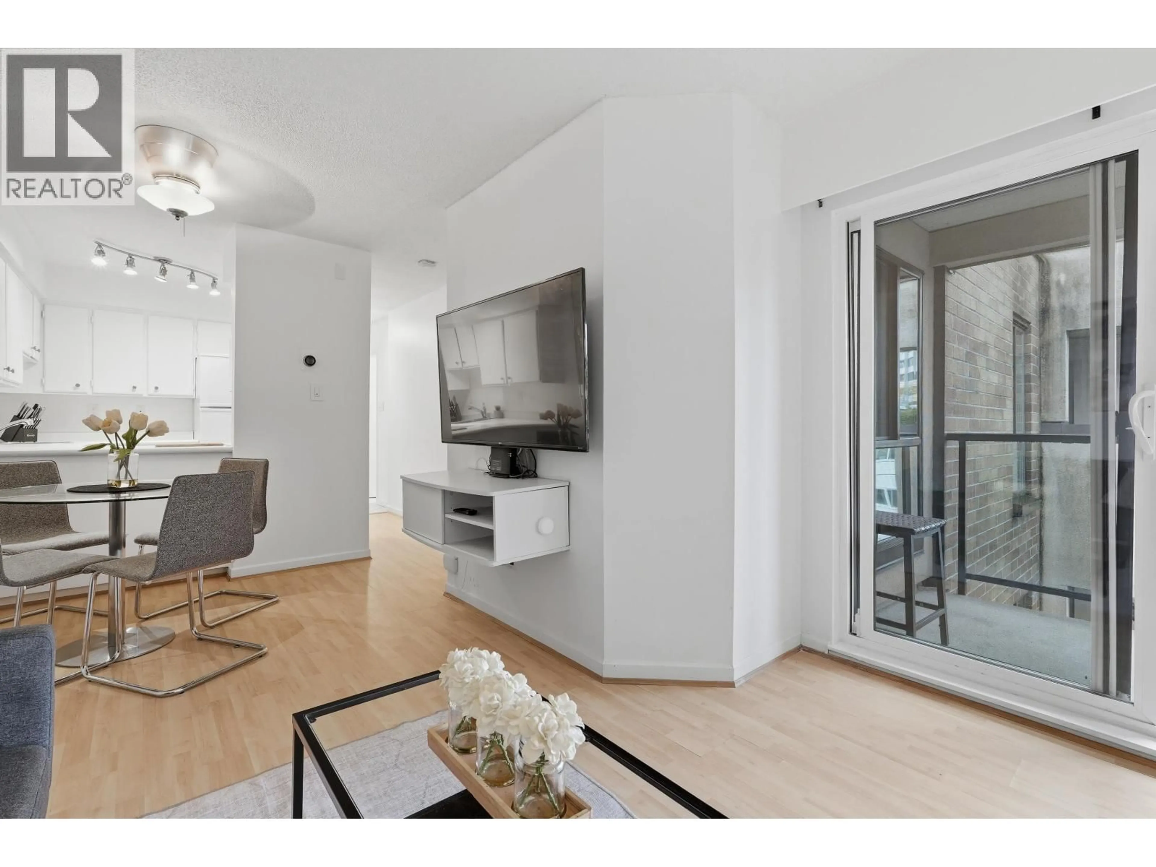 A pic of a room for 412 - 1718 NELSON STREET, Vancouver British Columbia V6G1M8