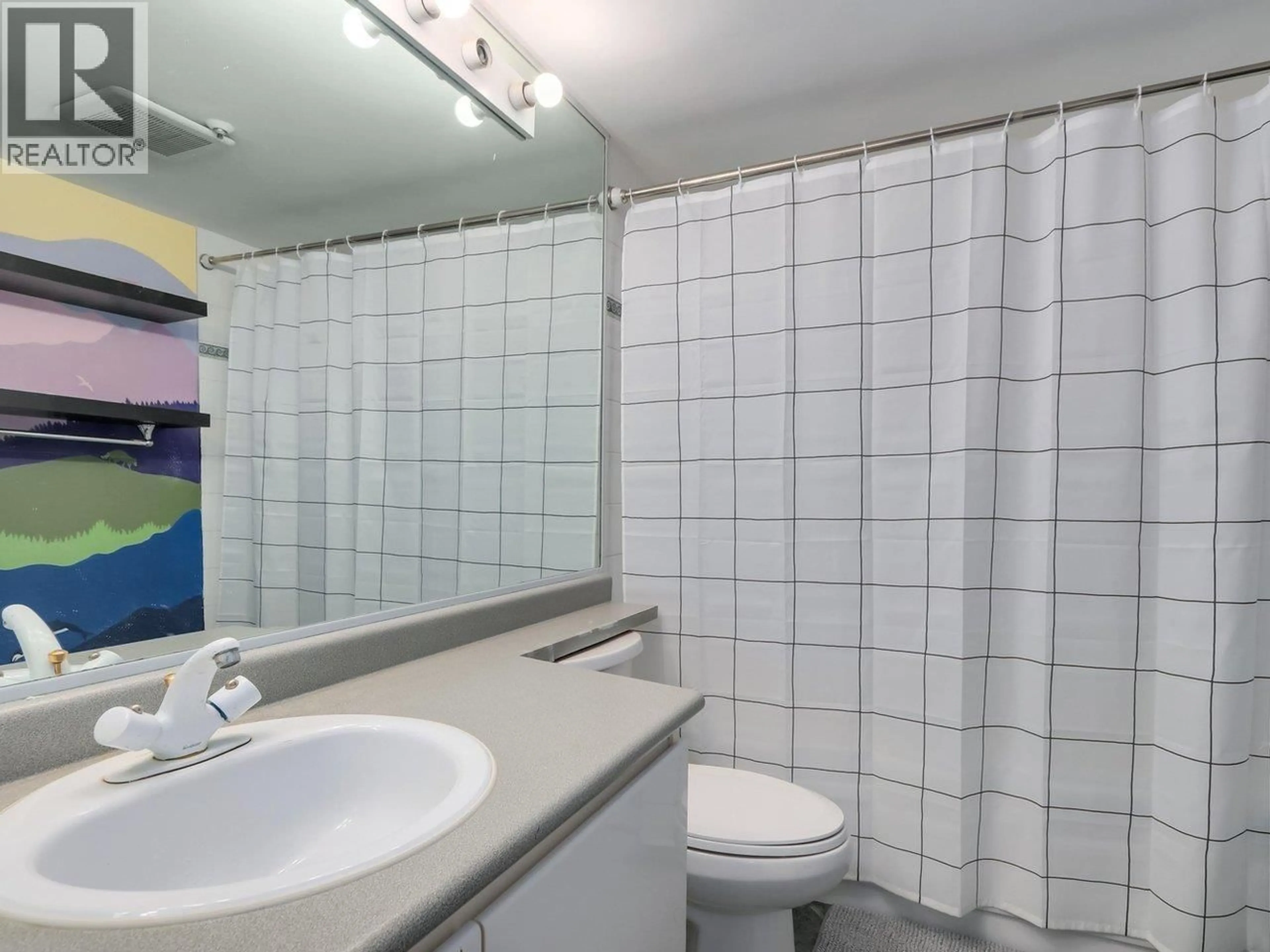Standard bathroom, unknown for 3 - 8420 JELLICOE STREET, Vancouver British Columbia V5S4T1