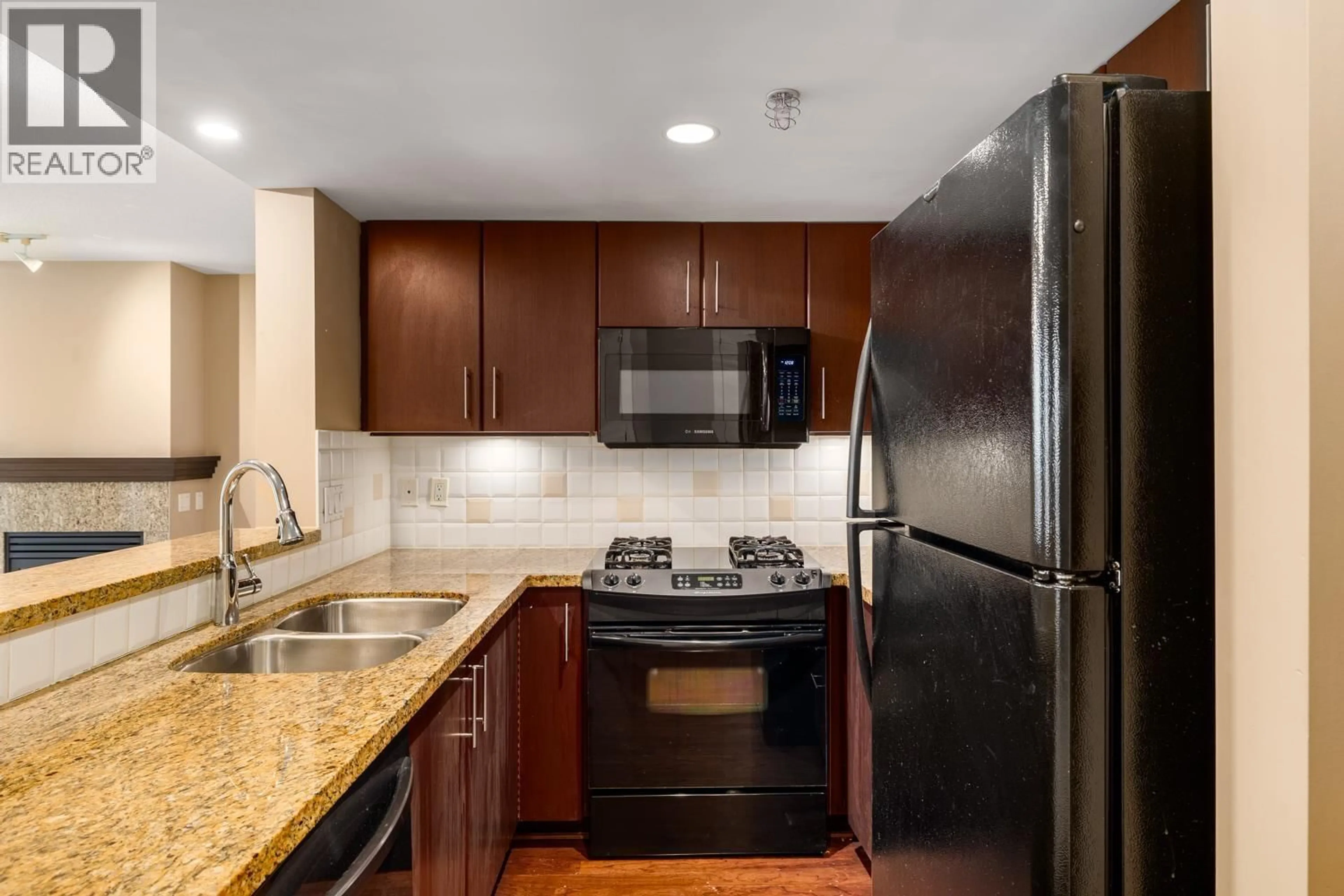 Standard kitchen, unknown for 803 - 120 MILROSS AVENUE, Vancouver British Columbia V6A4K7