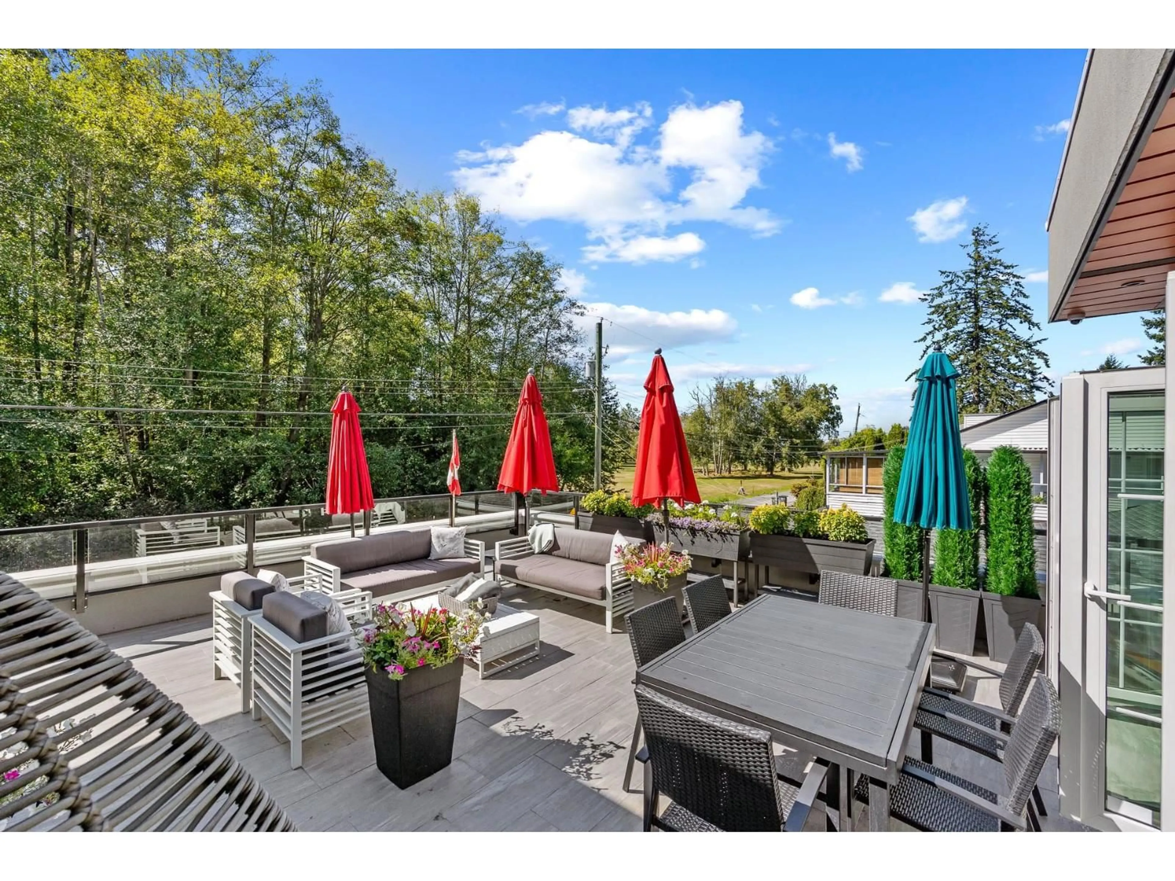 Patio, water/lake/river/ocean view for 17105 0 AVENUE, Surrey British Columbia V3Z9P2