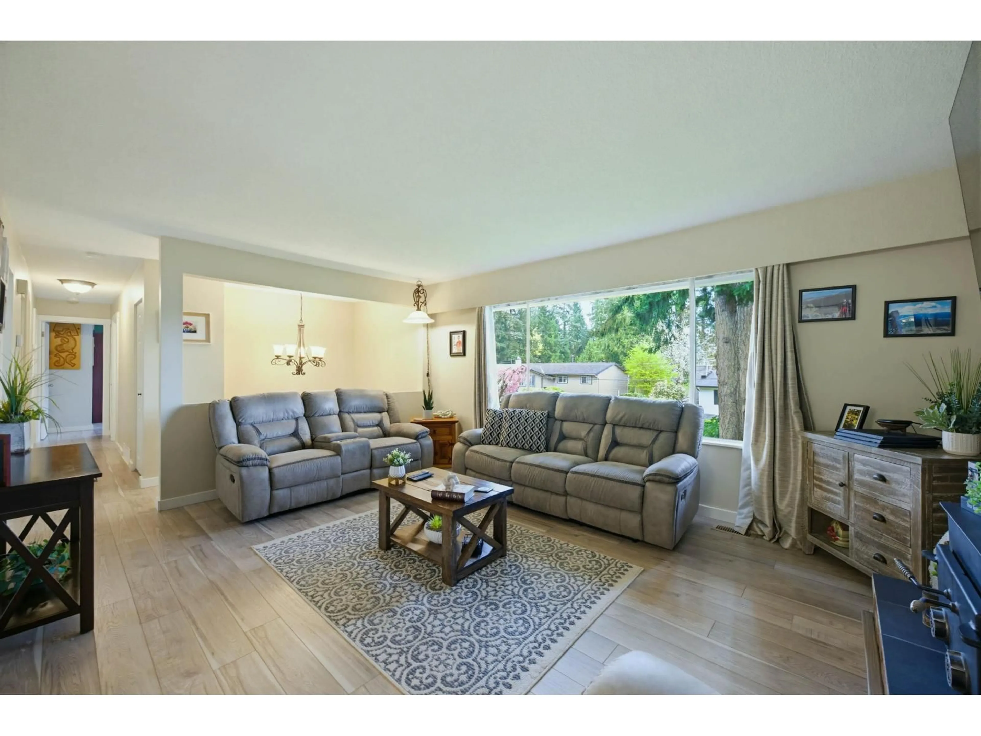 Living room with furniture, unknown for 25165 11B AVENUE, Langley British Columbia V4W2S7