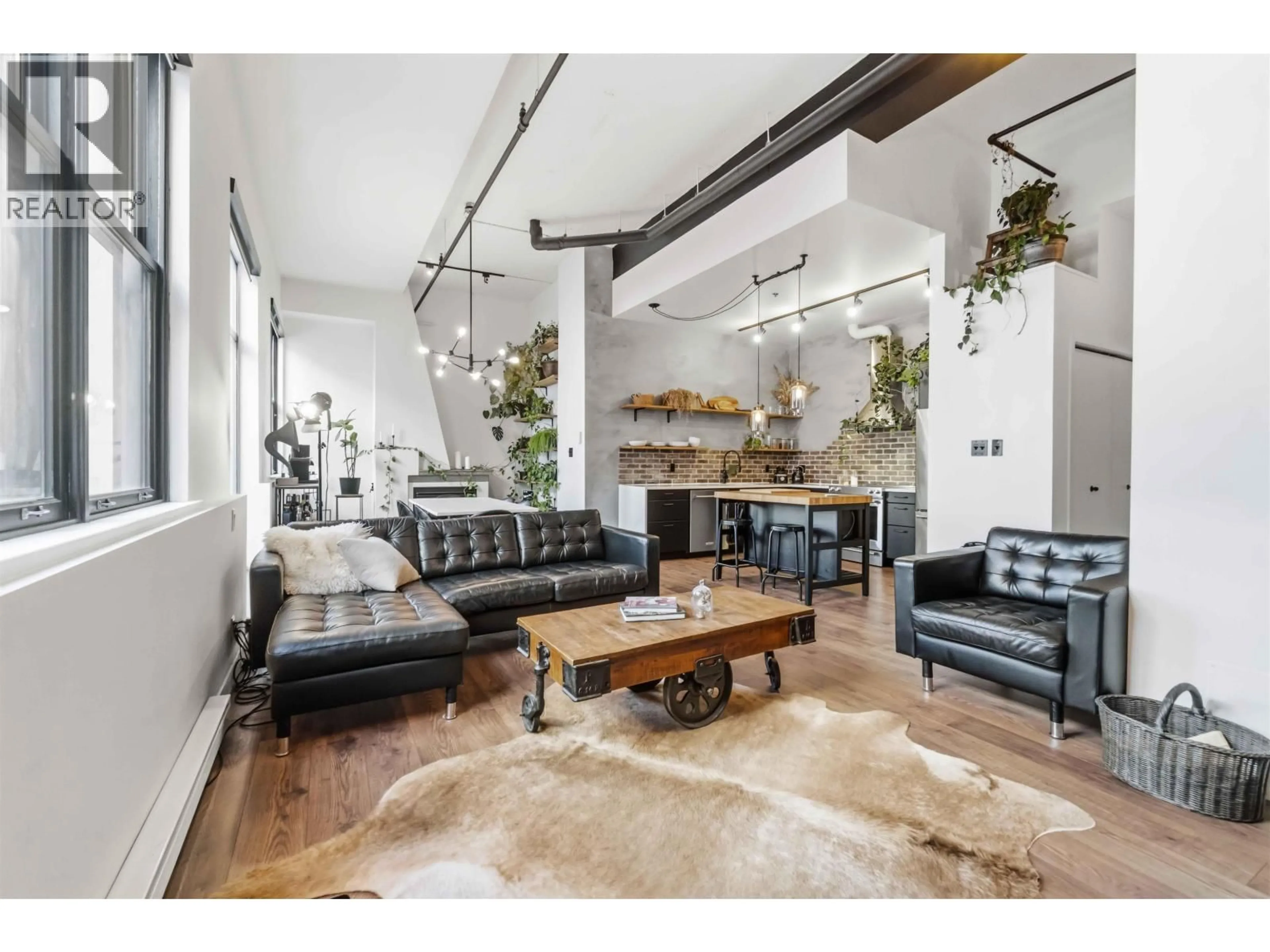 Living room with furniture, unknown for 317 - 549 COLUMBIA STREET, New Westminster British Columbia V6H1B4