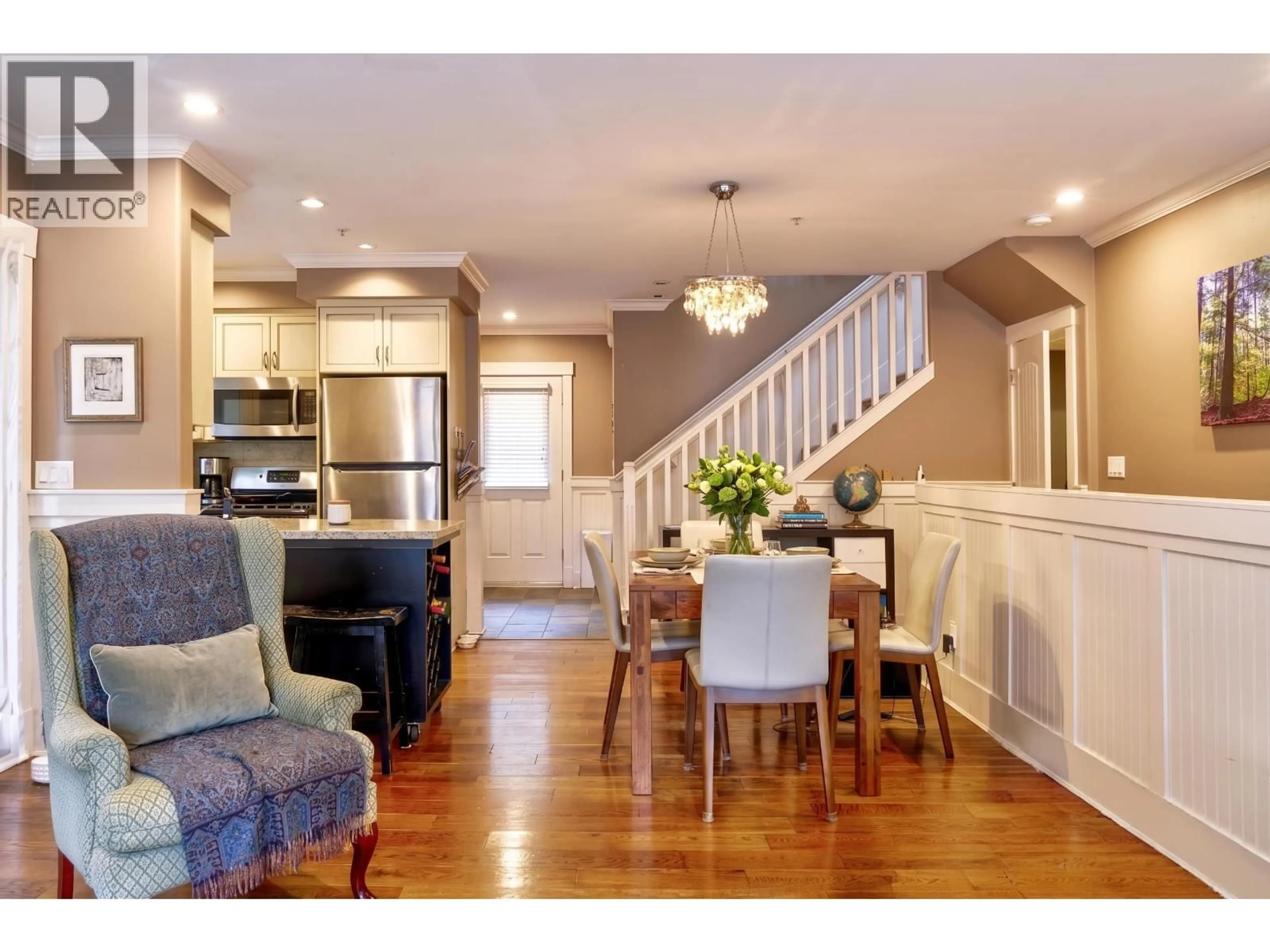 Open concept kitchen, wood/laminate floor for 208 13TH AVENUE, Vancouver British Columbia V5Y1V9