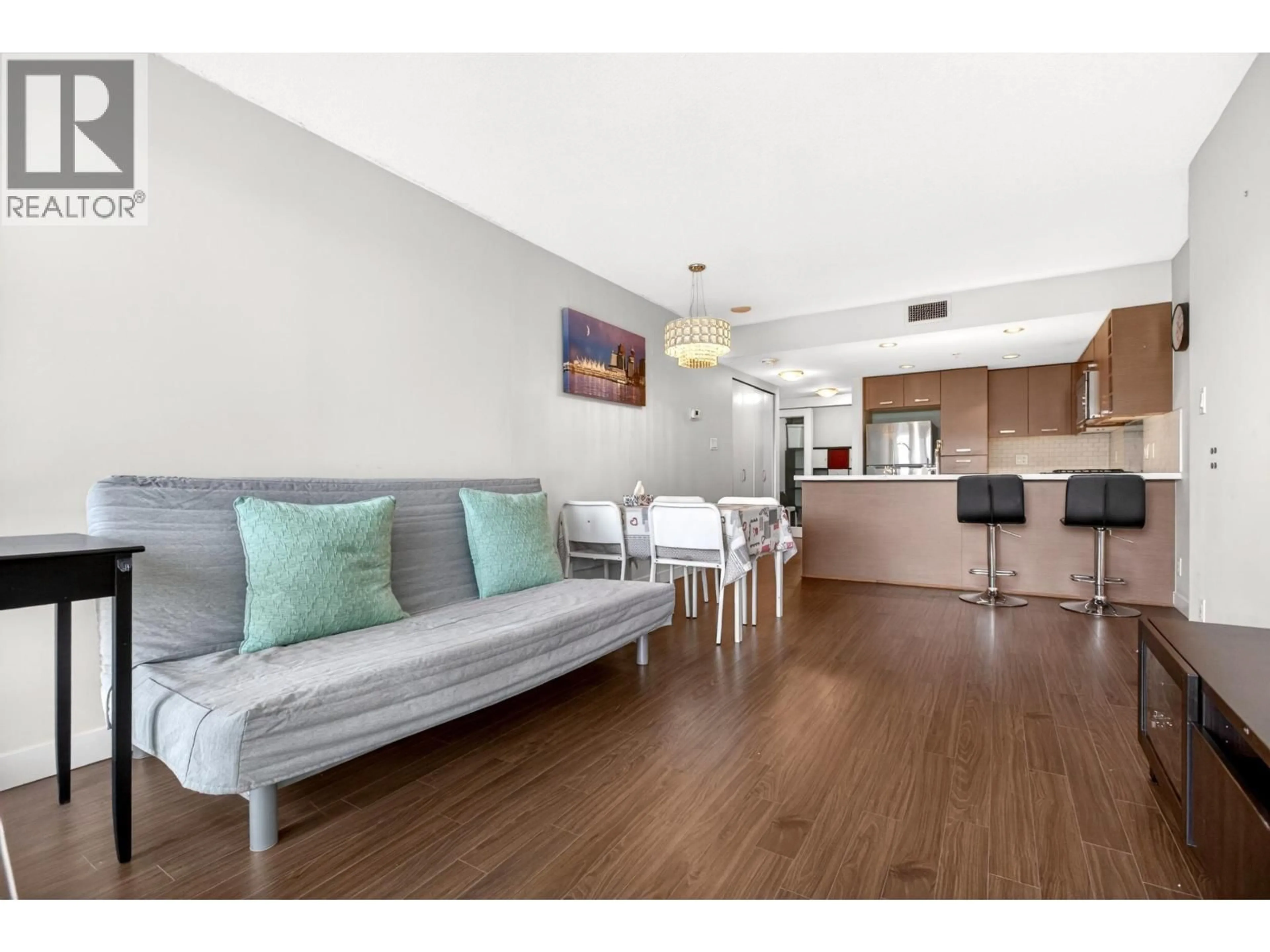 Living room with furniture, wood/laminate floor for 1706 - 8033 SABA ROAD, Richmond British Columbia V6Y4M8