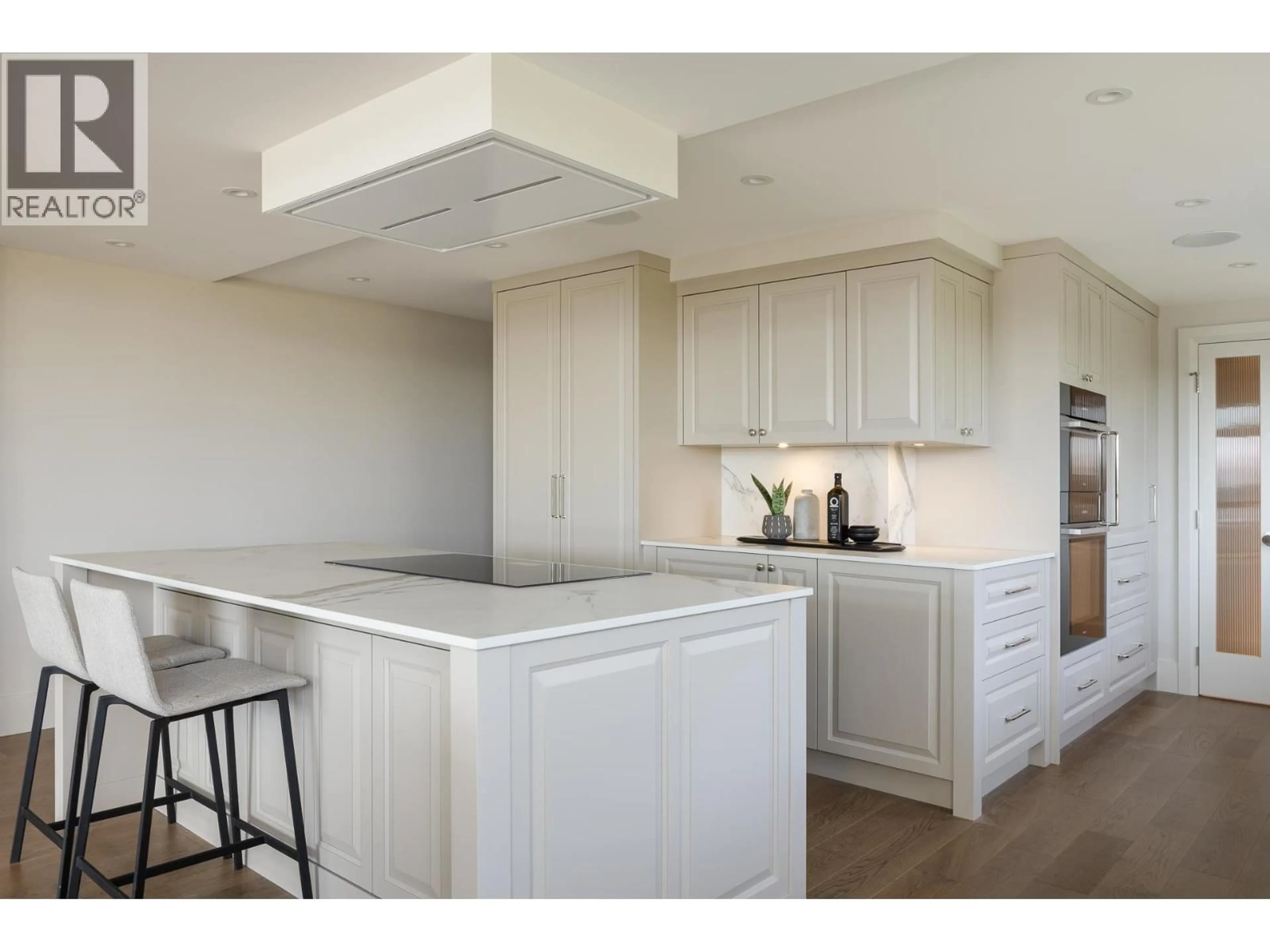 Open concept kitchen, unknown for 701 - 475 13TH STREET, West Vancouver British Columbia V7T2N7