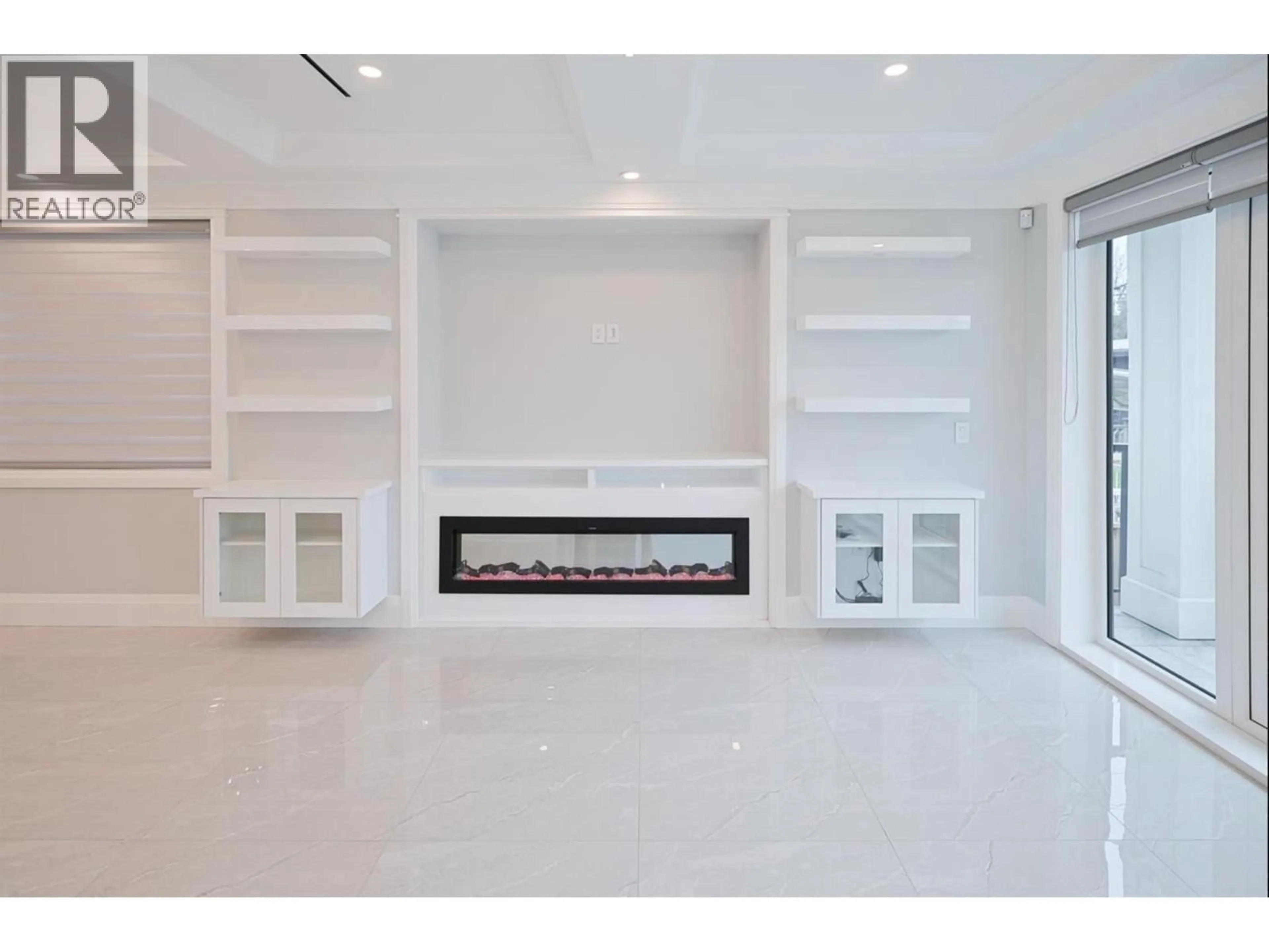 Home theater for 2984 KITCHENER STREET, Vancouver British Columbia V5K3E5