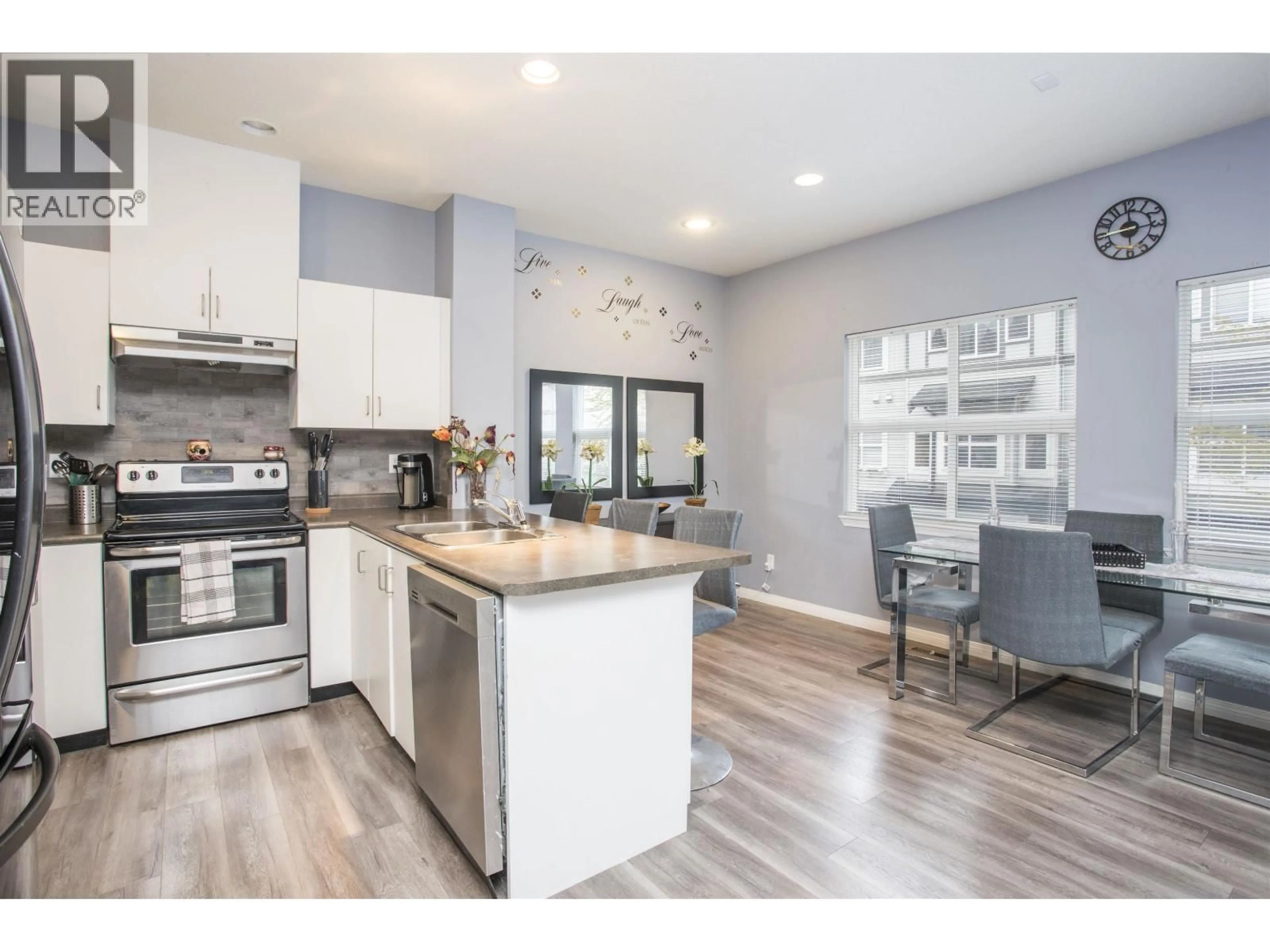 Open concept kitchen, unknown for 106 - 1055 RIVERWOOD GATE, Port Coquitlam British Columbia V3B8C3