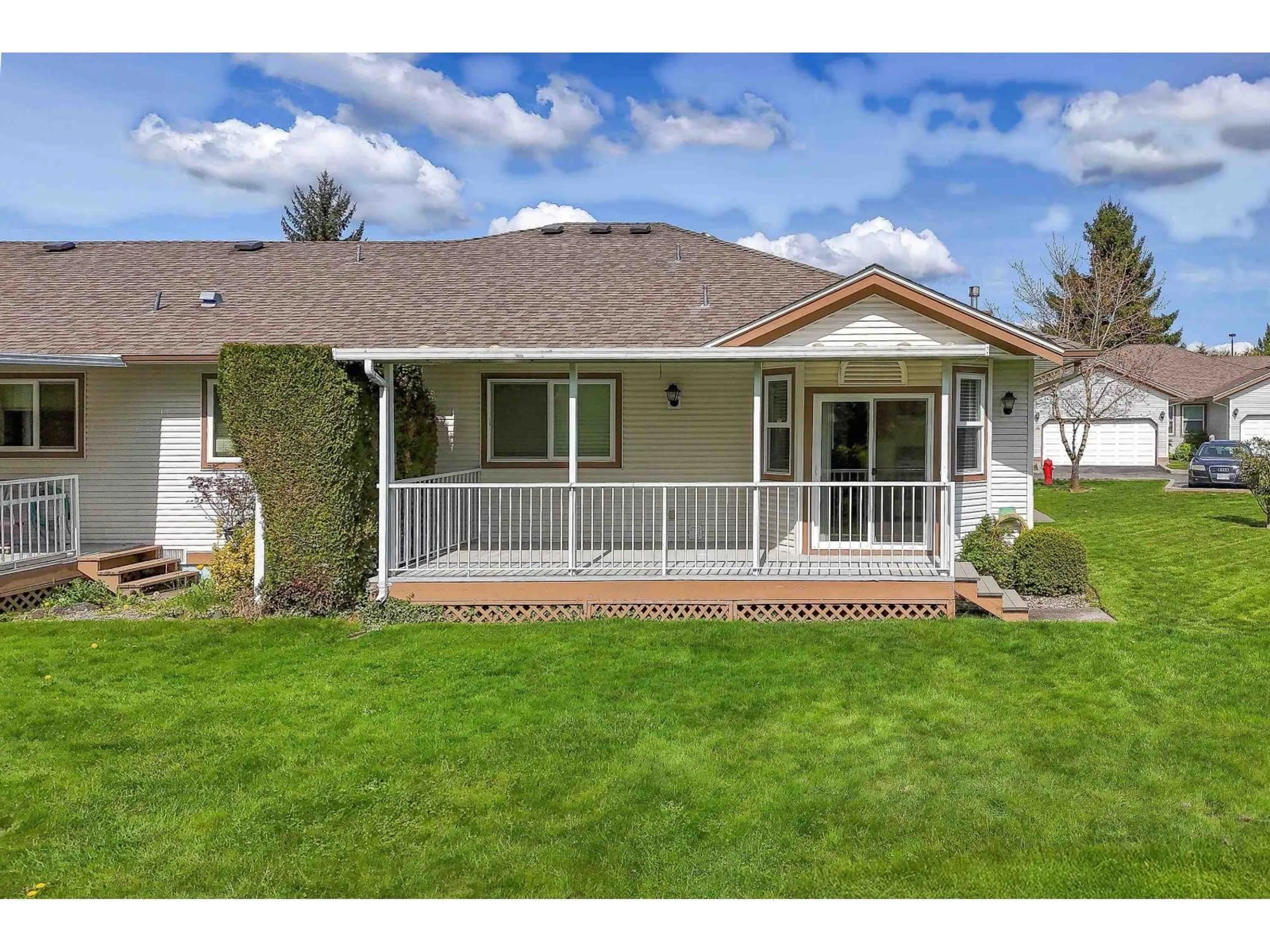 Home with vinyl exterior material, street for 33 - 27435 29A AVENUE, Langley British Columbia V4W3M4