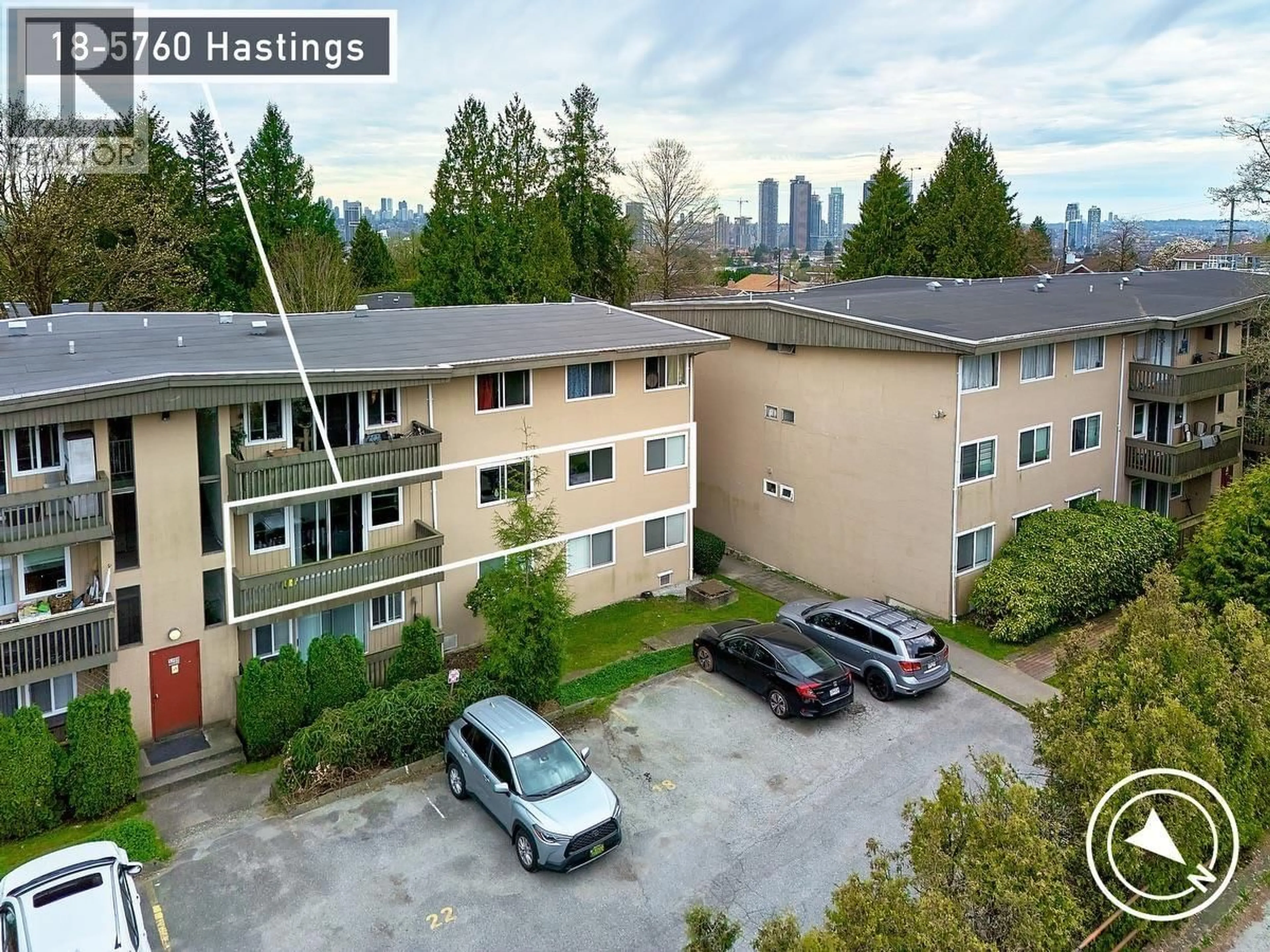 A pic from outside/outdoor area/front of a property/back of a property/a pic from drone, building for 18 - 5760 HASTINGS STREET, Burnaby British Columbia V5B1R6