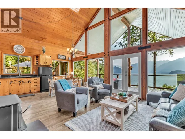 4 CHRISTIAN COVE, Pitt Meadows 4