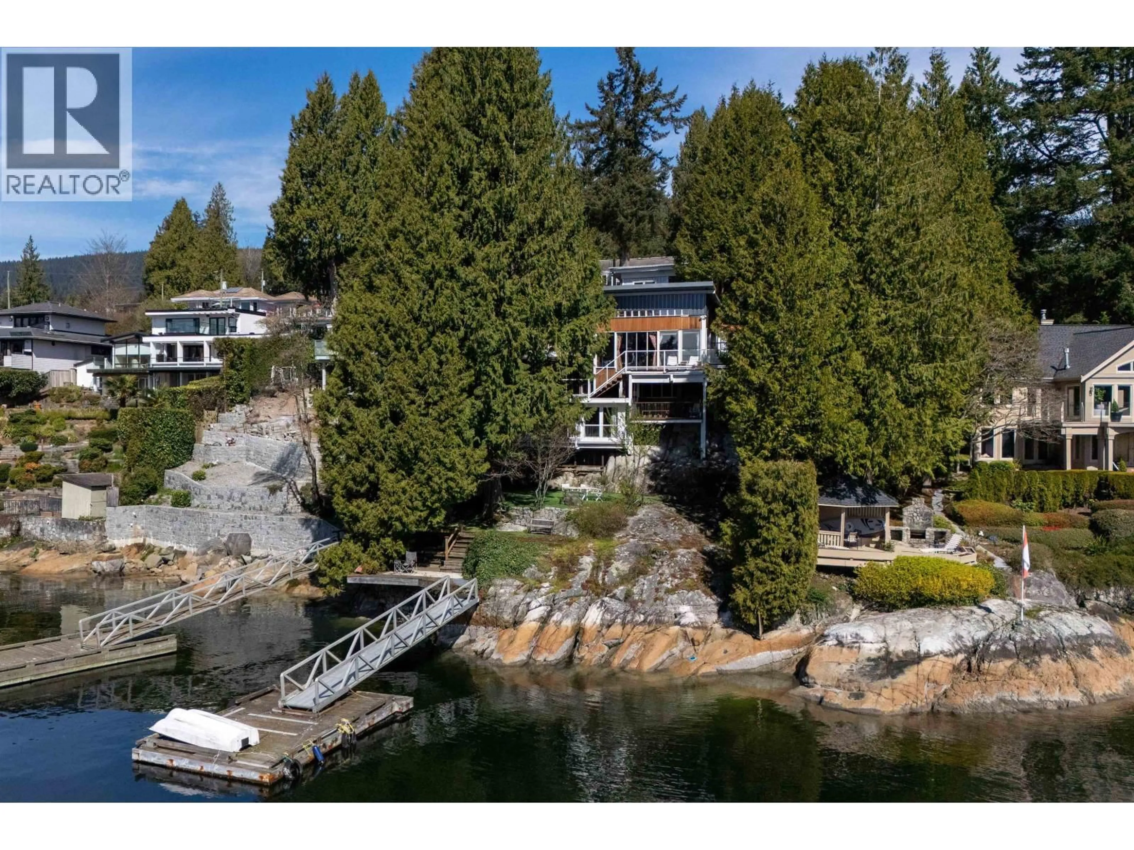 A pic from outside/outdoor area/front of a property/back of a property/a pic from drone, water/lake/river/ocean view for 4515 STONEHAVEN AVENUE, North Vancouver British Columbia V7G1E7