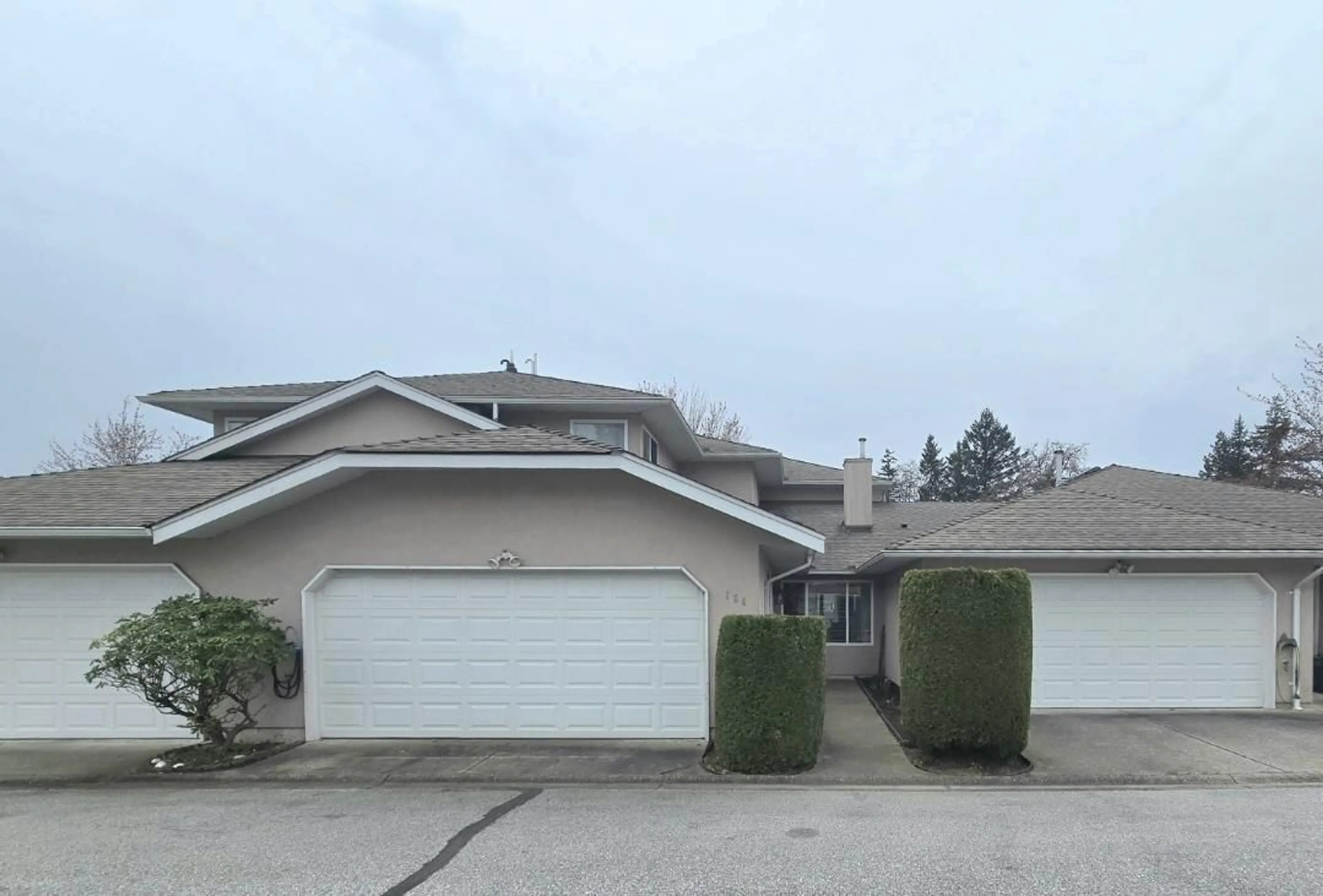 Unknown for 154 - 15501 89A AVENUE, Surrey British Columbia V3R0Z5