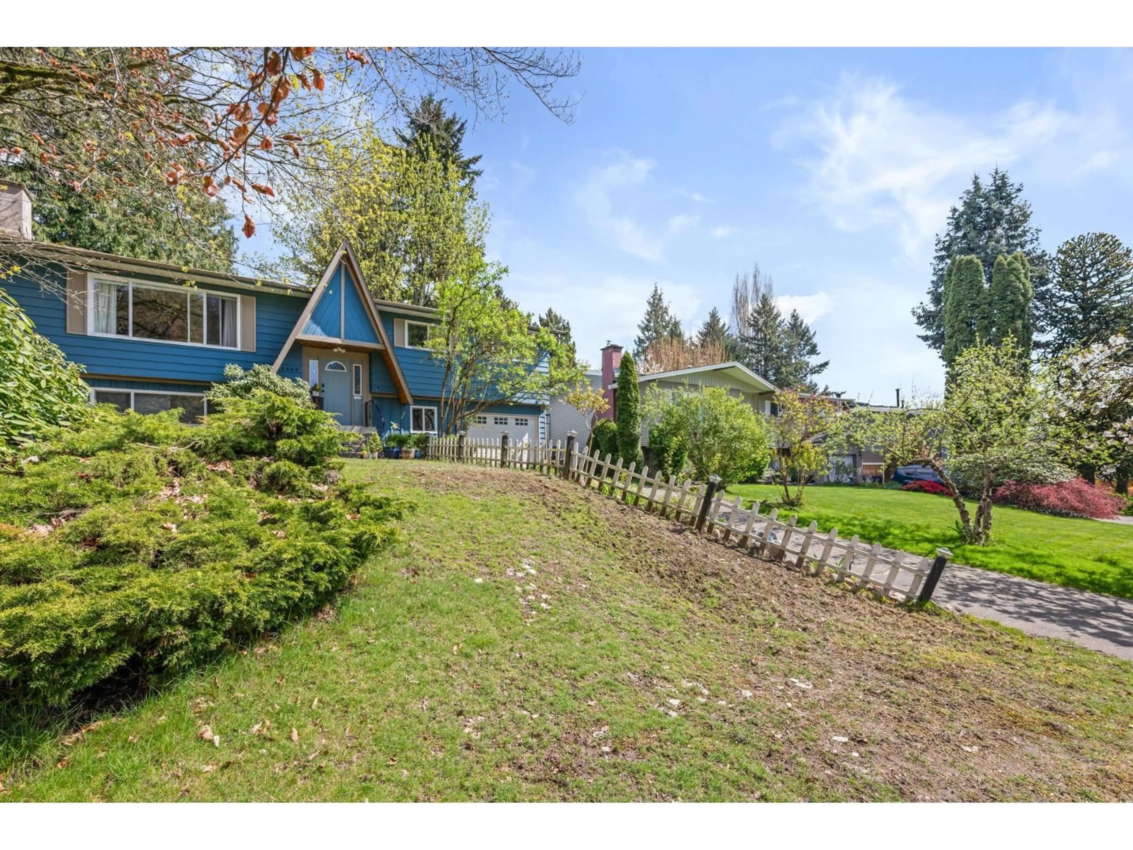 A pic from outside/outdoor area/front of a property/back of a property/a pic from drone, unknown for 5866 179A STREET, Surrey British Columbia V3S4K3