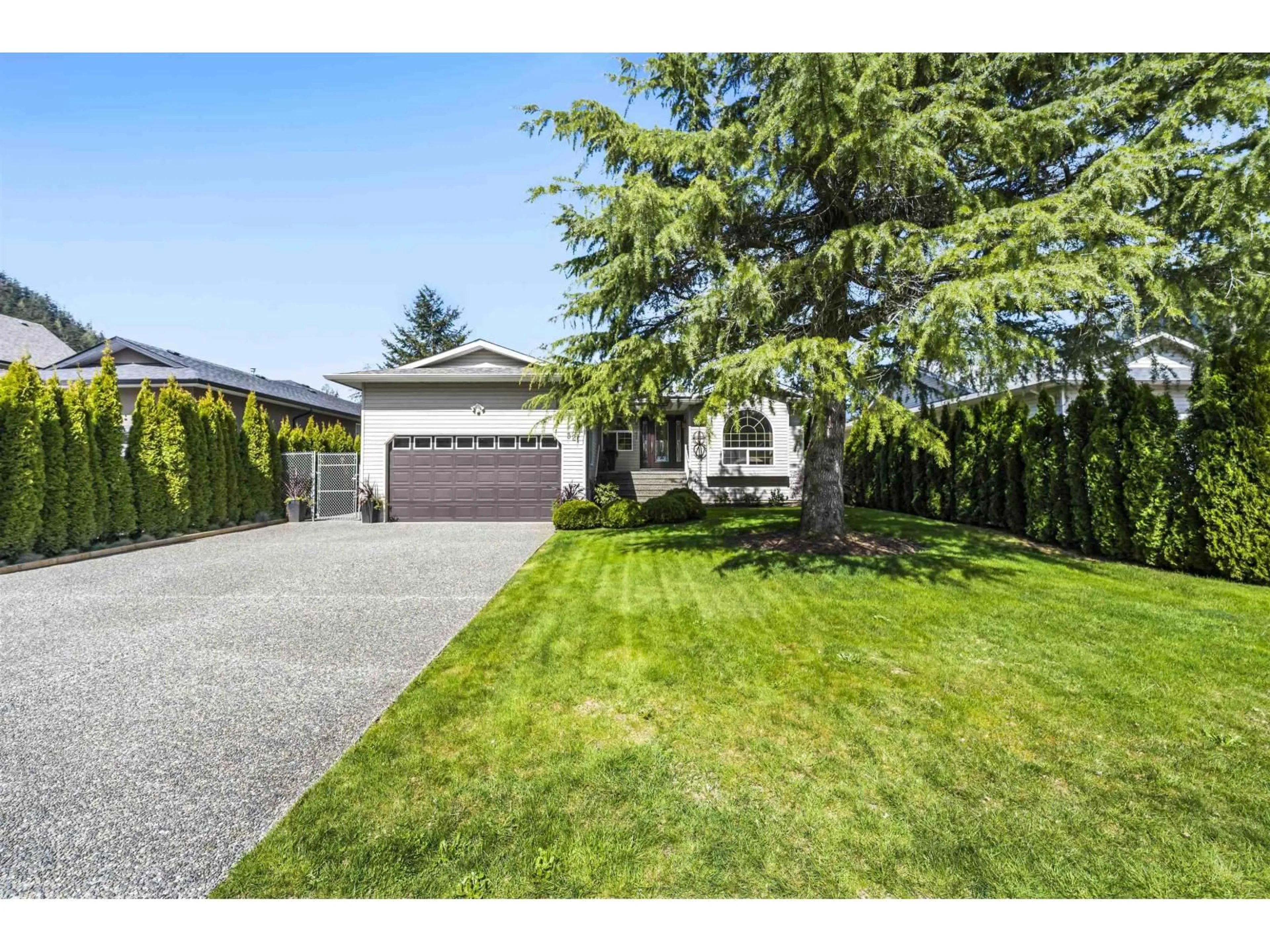 Unknown for 321 CHESTNUT AVENUE, Harrison Hot Springs British Columbia V0M1K0