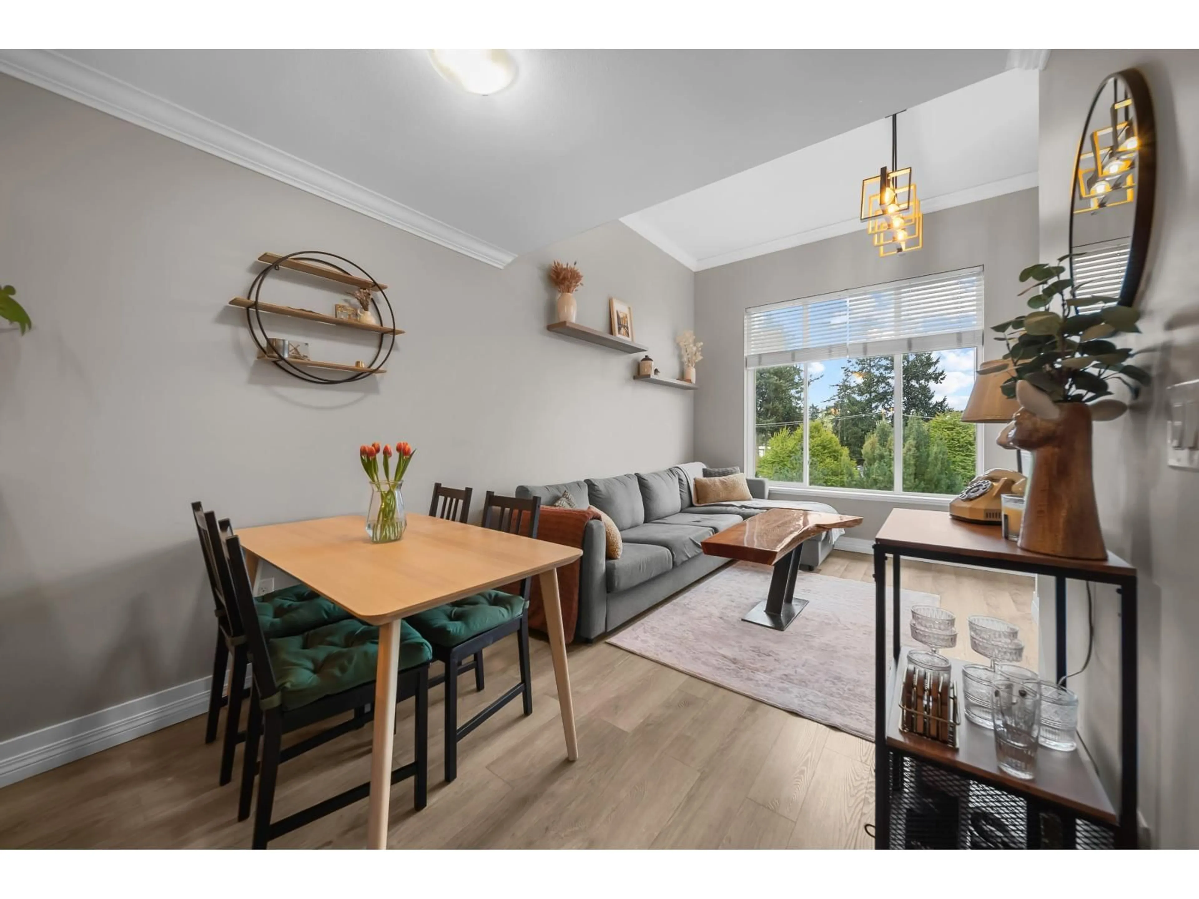 Living room with furniture, wood/laminate floor for 405 - 2515 PARK DRIVE, Abbotsford British Columbia V2S0B2