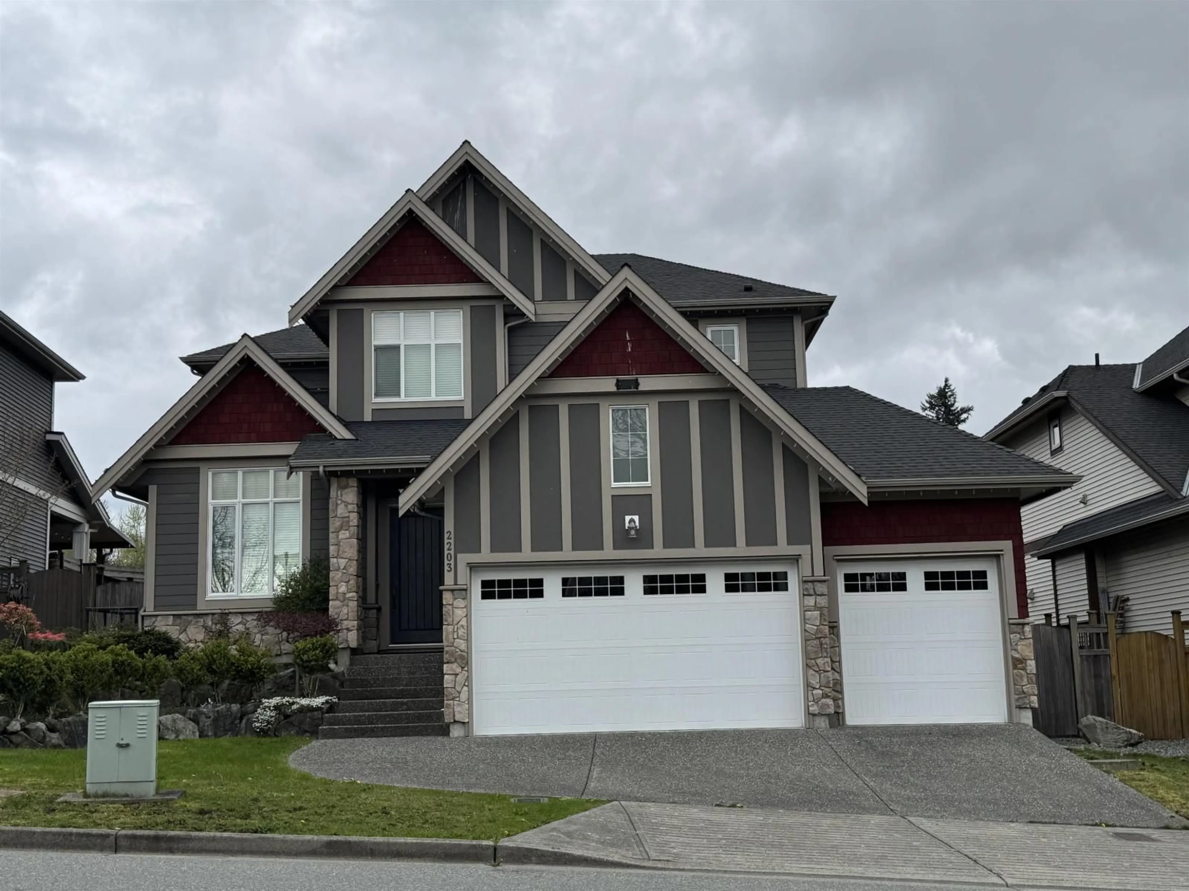 Home with vinyl exterior material, street for 2203 RIESLING DRIVE, Abbotsford British Columbia V4X0A6