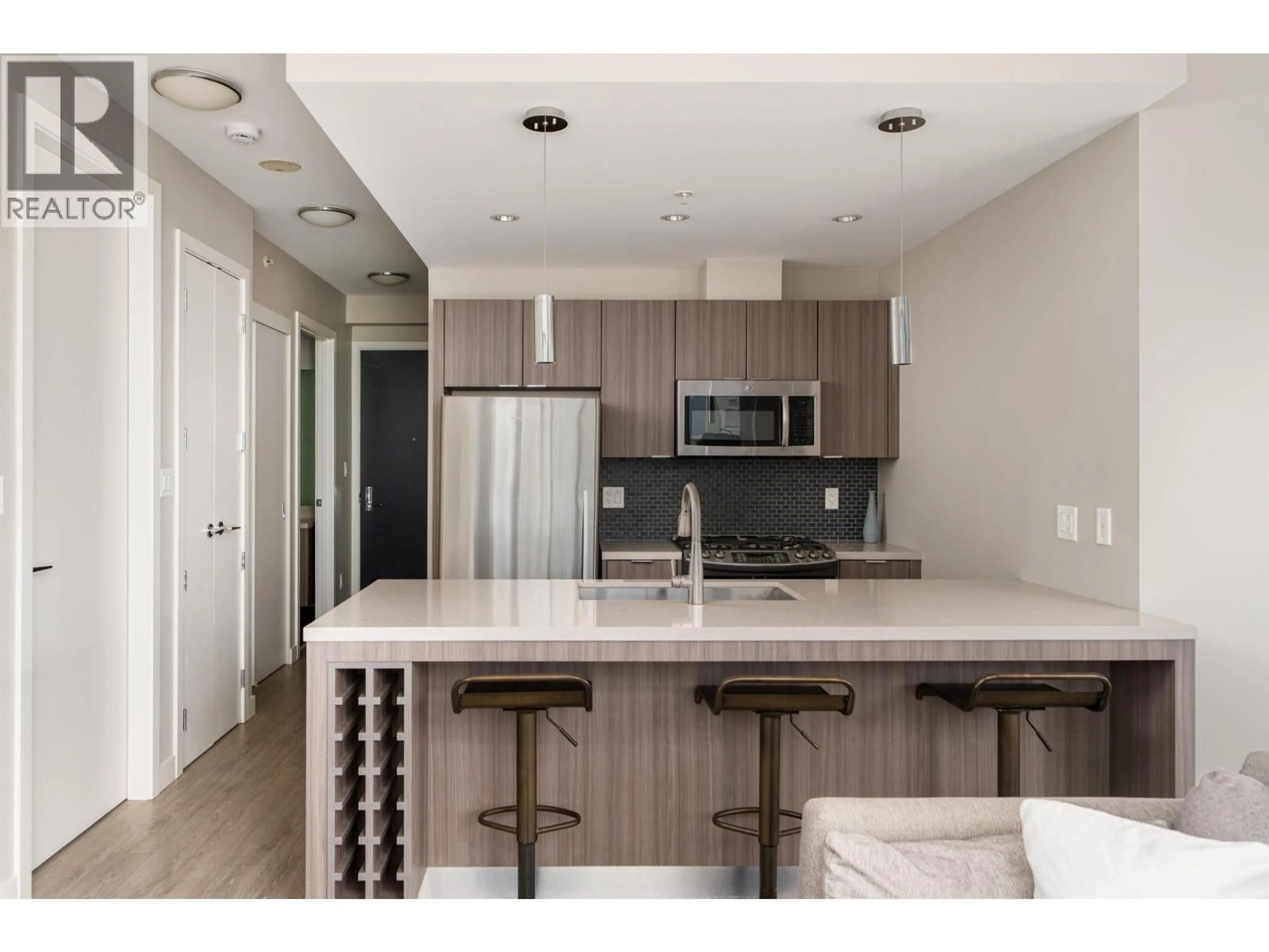 Open concept kitchen, unknown for 605 - 1788 ONTARIO STREET, Vancouver British Columbia V5T0G3