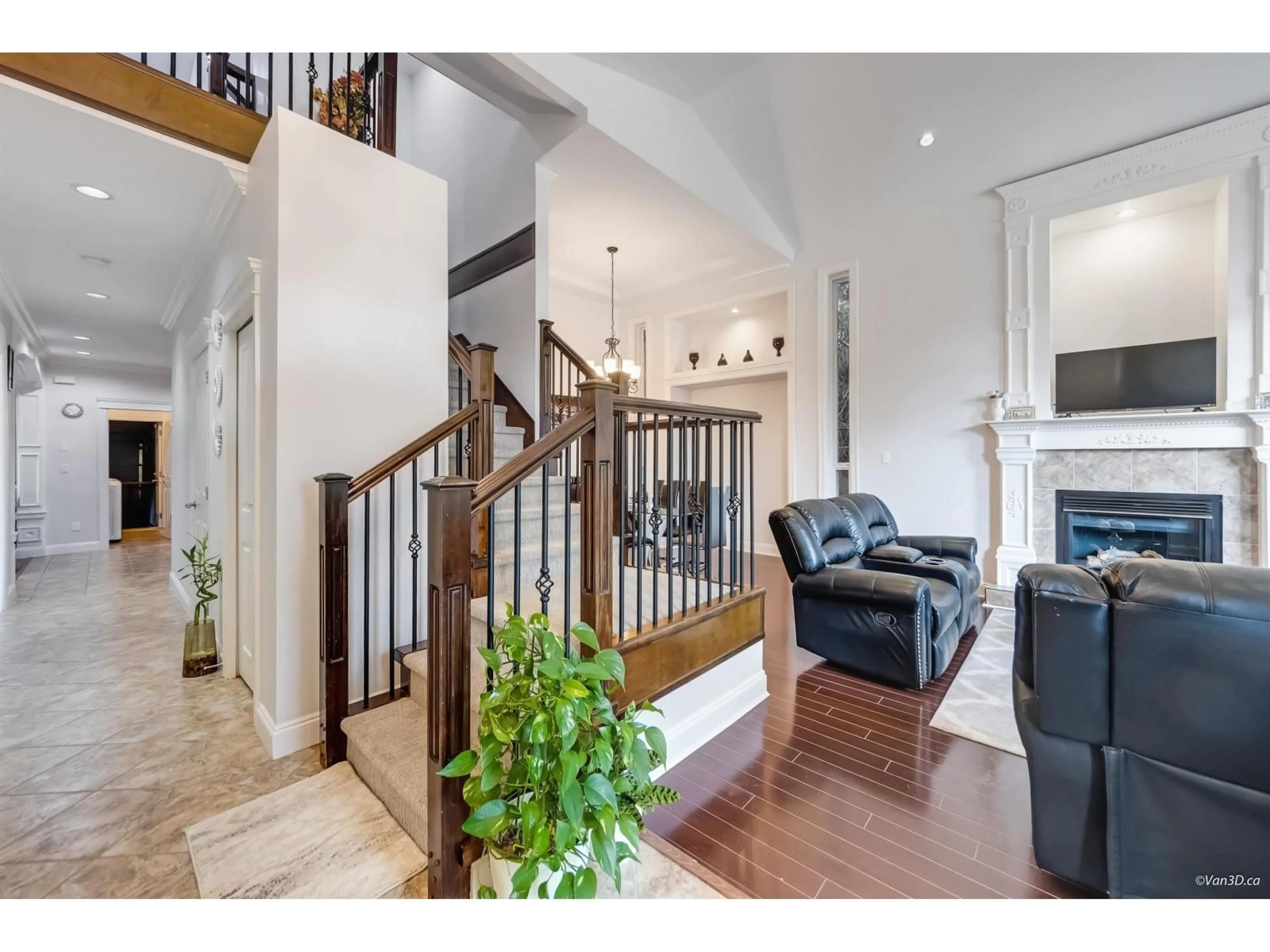 Unknown for 7506 143C STREET, Surrey British Columbia V3W1S2