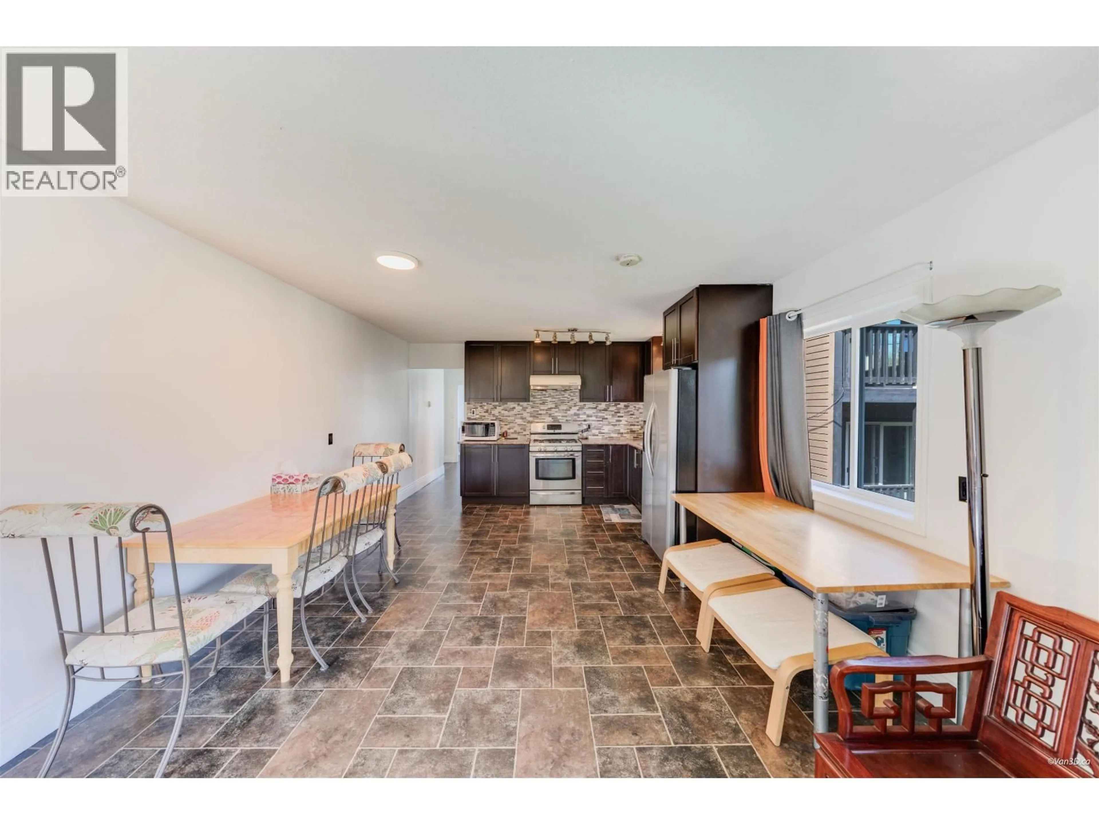 Open concept kitchen, unknown for 24483 DEWDNEY TRUNK ROAD, Maple Ridge British Columbia V4R1W9