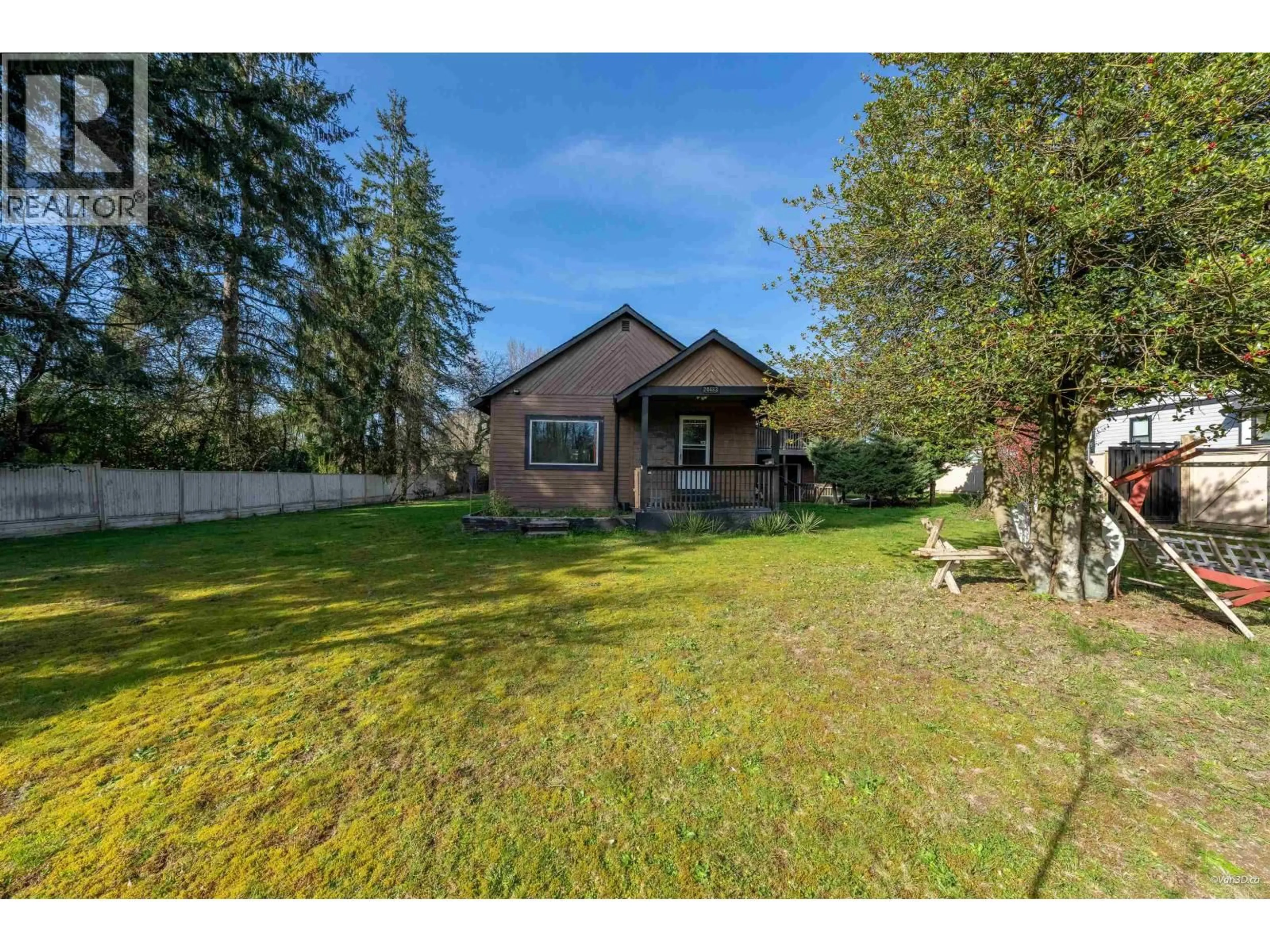 A pic from outside/outdoor area/front of a property/back of a property/a pic from drone, unknown for 24483 DEWDNEY TRUNK ROAD, Maple Ridge British Columbia V4R1W9