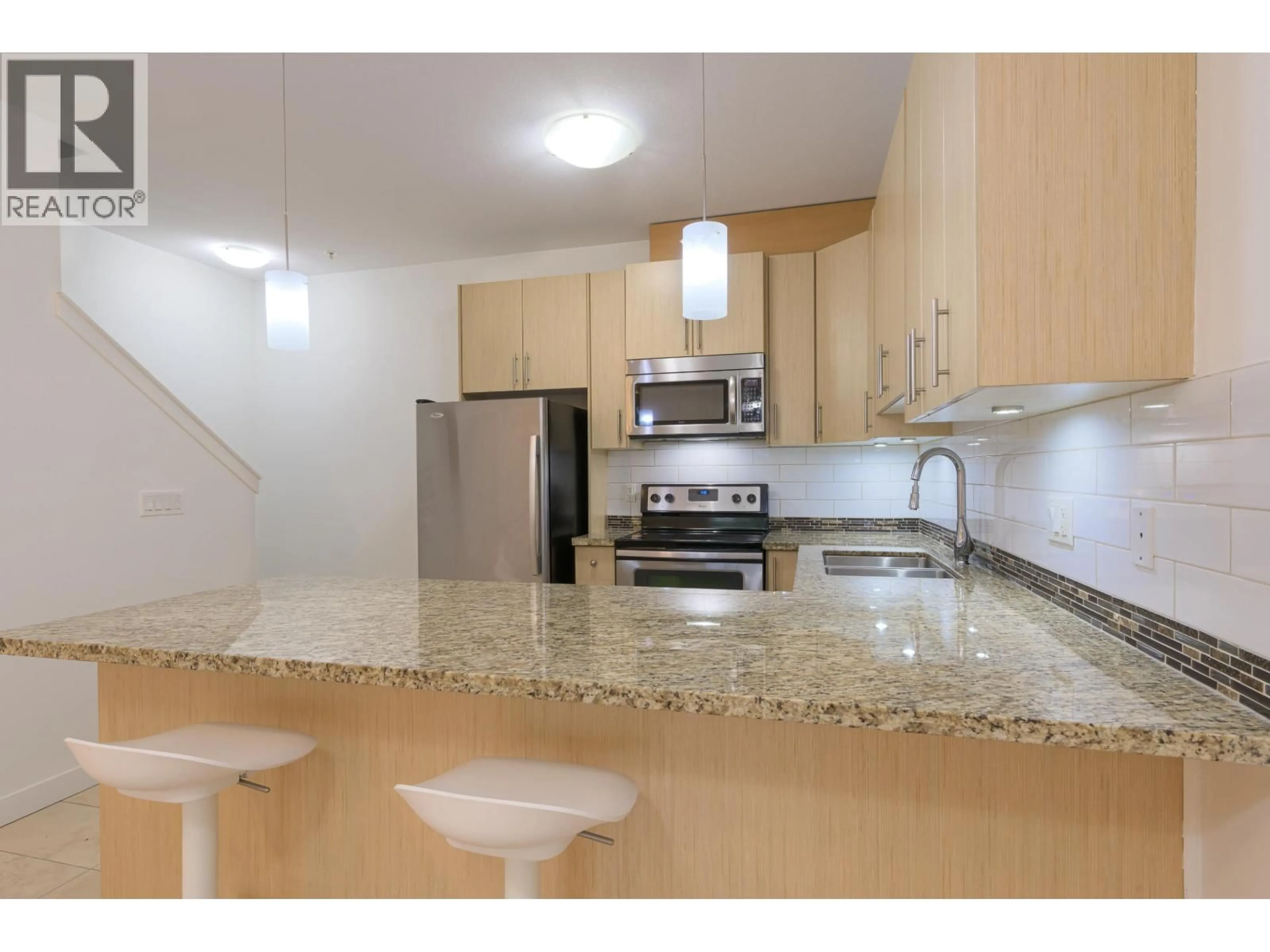Standard kitchen, unknown for 112 - 3888 NORFOLK STREET, Burnaby British Columbia V5G1E5