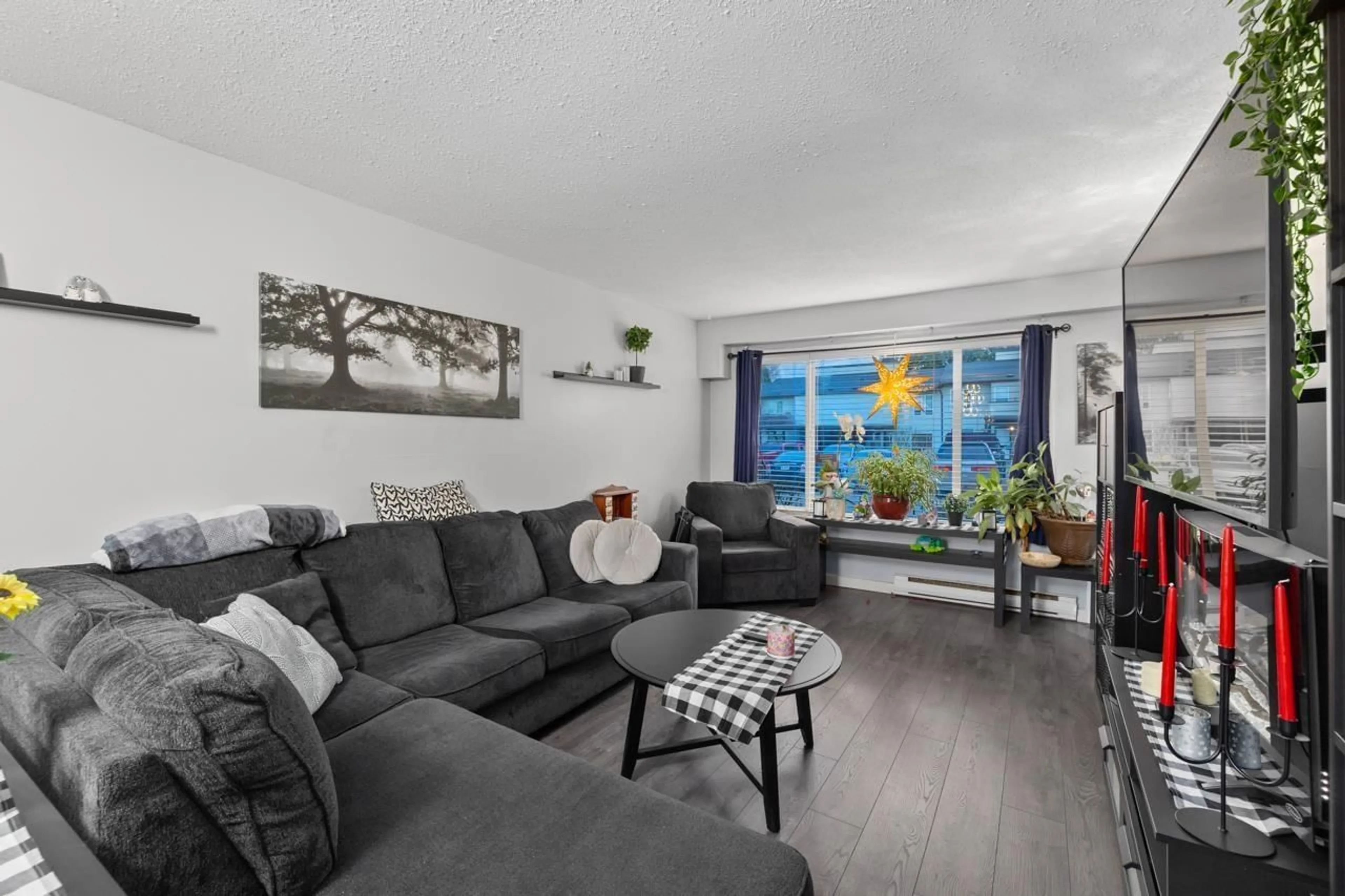 Living room with furniture, unknown for 174 - 2844 273 STREET, Langley British Columbia V4W3S7