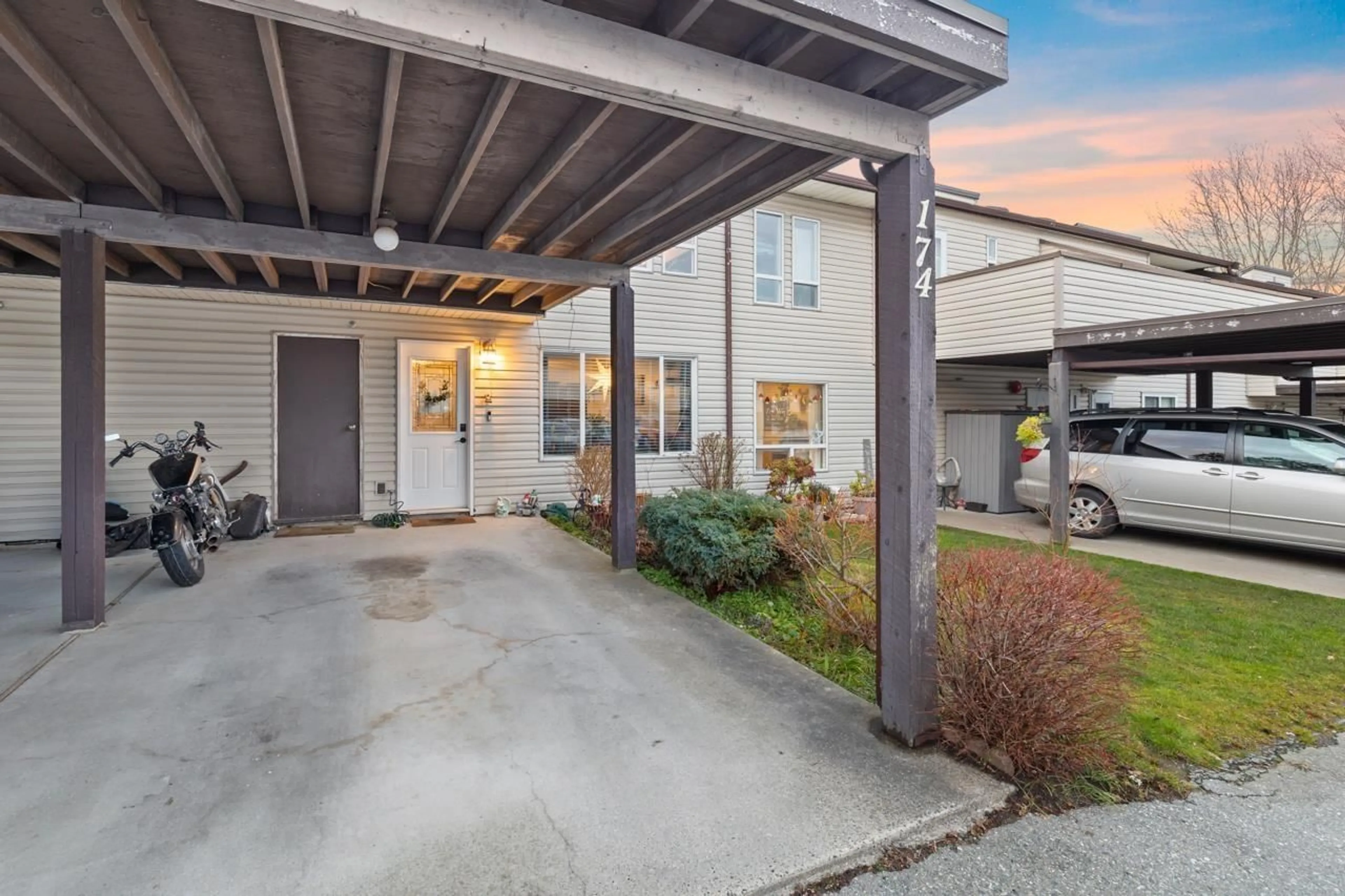 Unknown for 174 - 2844 273 STREET, Langley British Columbia V4W3S7