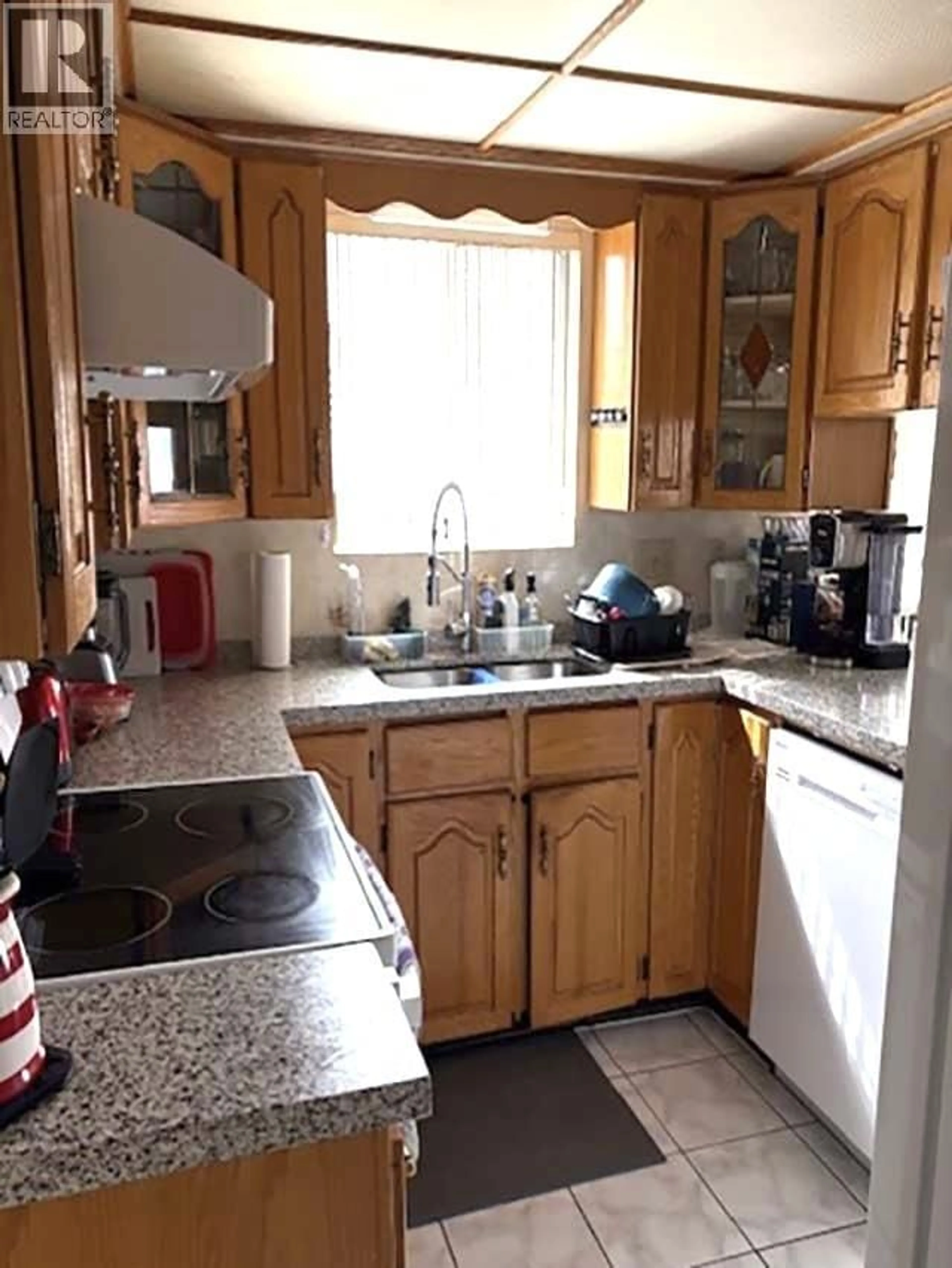 Standard kitchen, unknown for 5095 NANAIMO STREET, Vancouver British Columbia V5P4H9