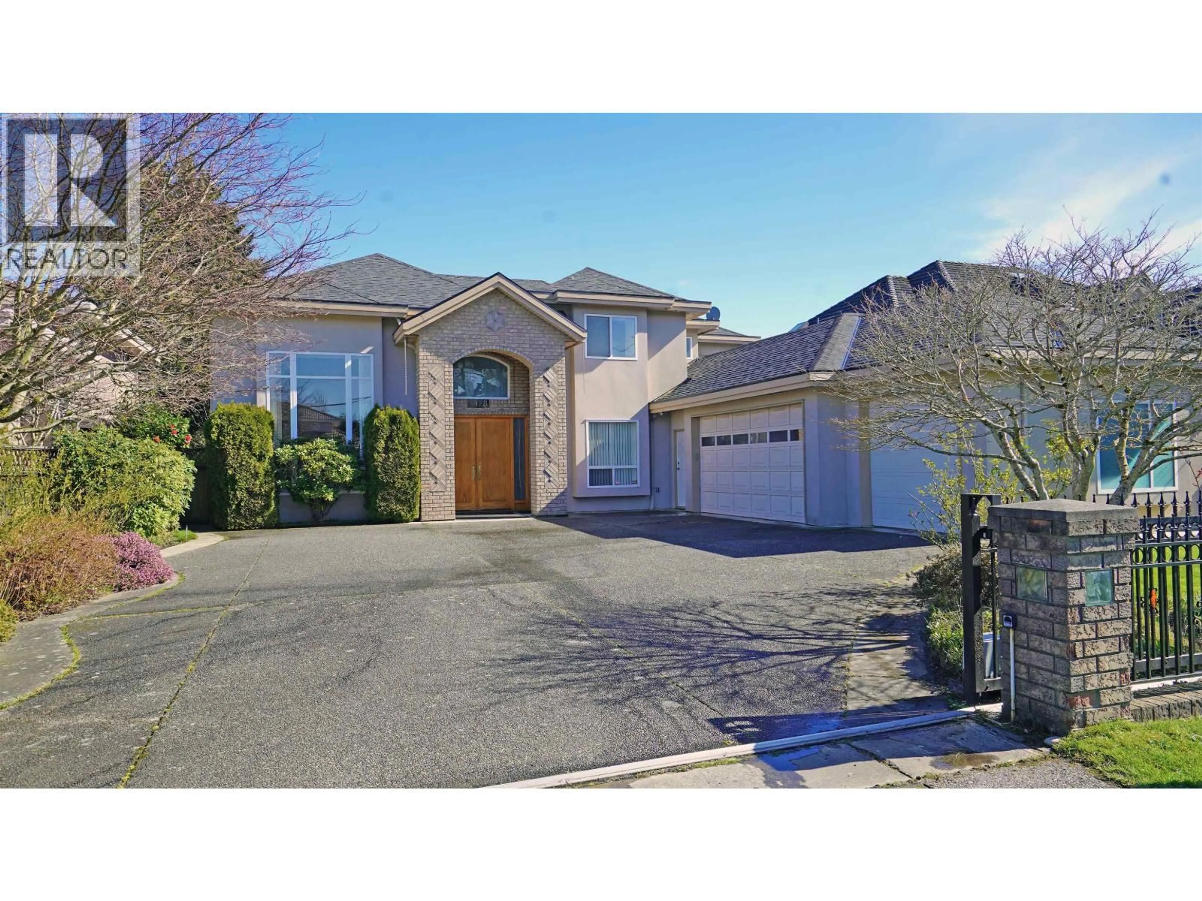 A pic from outside/outdoor area/front of a property/back of a property/a pic from drone, street for 9128 DIAMOND ROAD, Richmond British Columbia V7E1P3