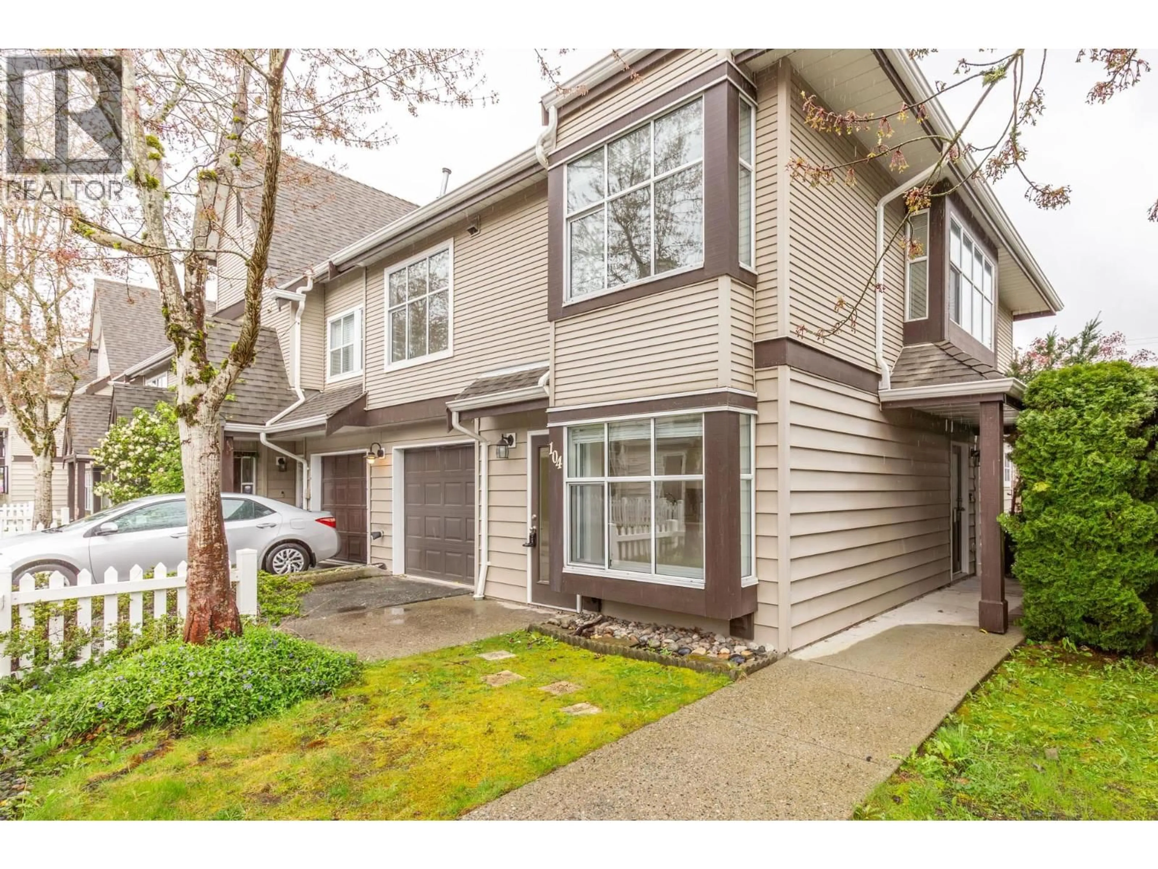 Unknown for 104 - 12099 237 STREET, Maple Ridge British Columbia V4R2C3